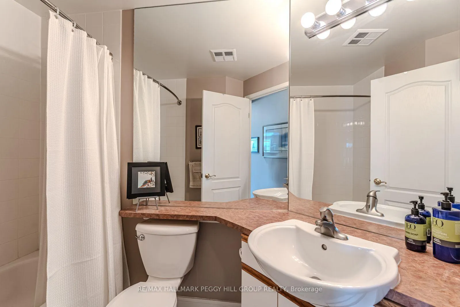 Photo 14 of Unit PH2/3, 2 Toronto Street, Barrie, City Centre — HOMEH