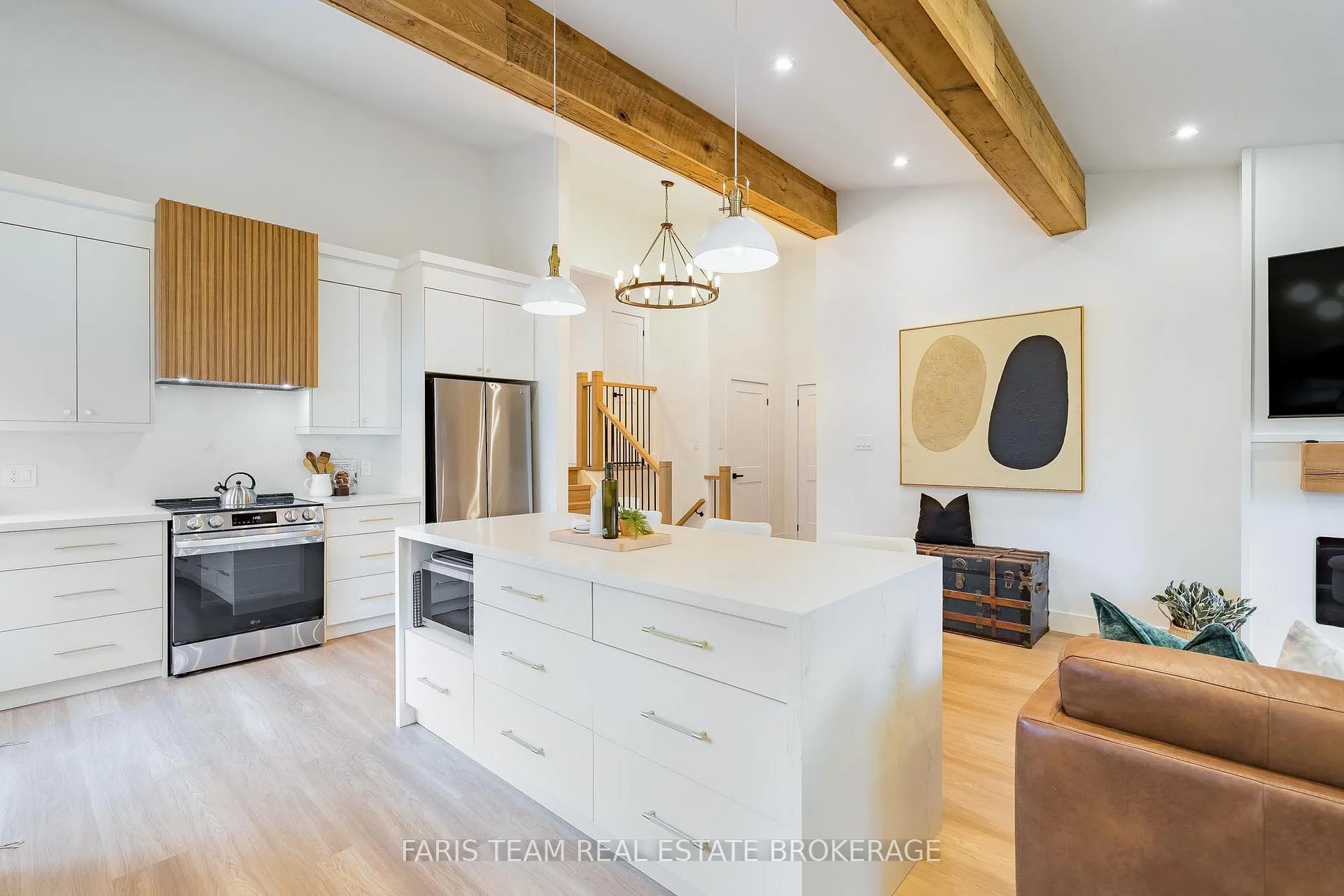 Photo 9 of 12 Oren Boulevard, Barrie, Sunnidale — HOMEH