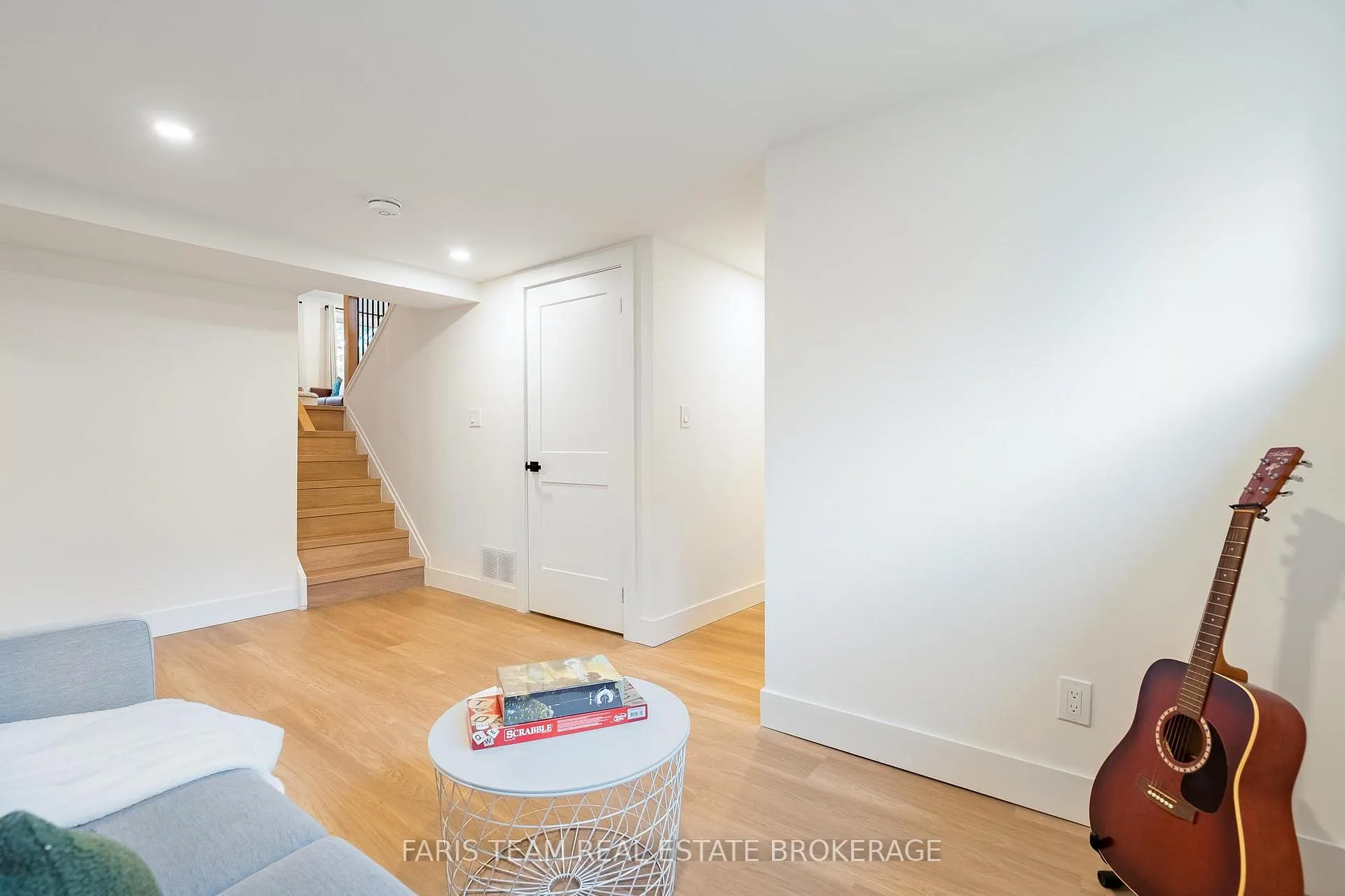 Photo 24 of 12 Oren Boulevard, Barrie, Sunnidale — HOMEH