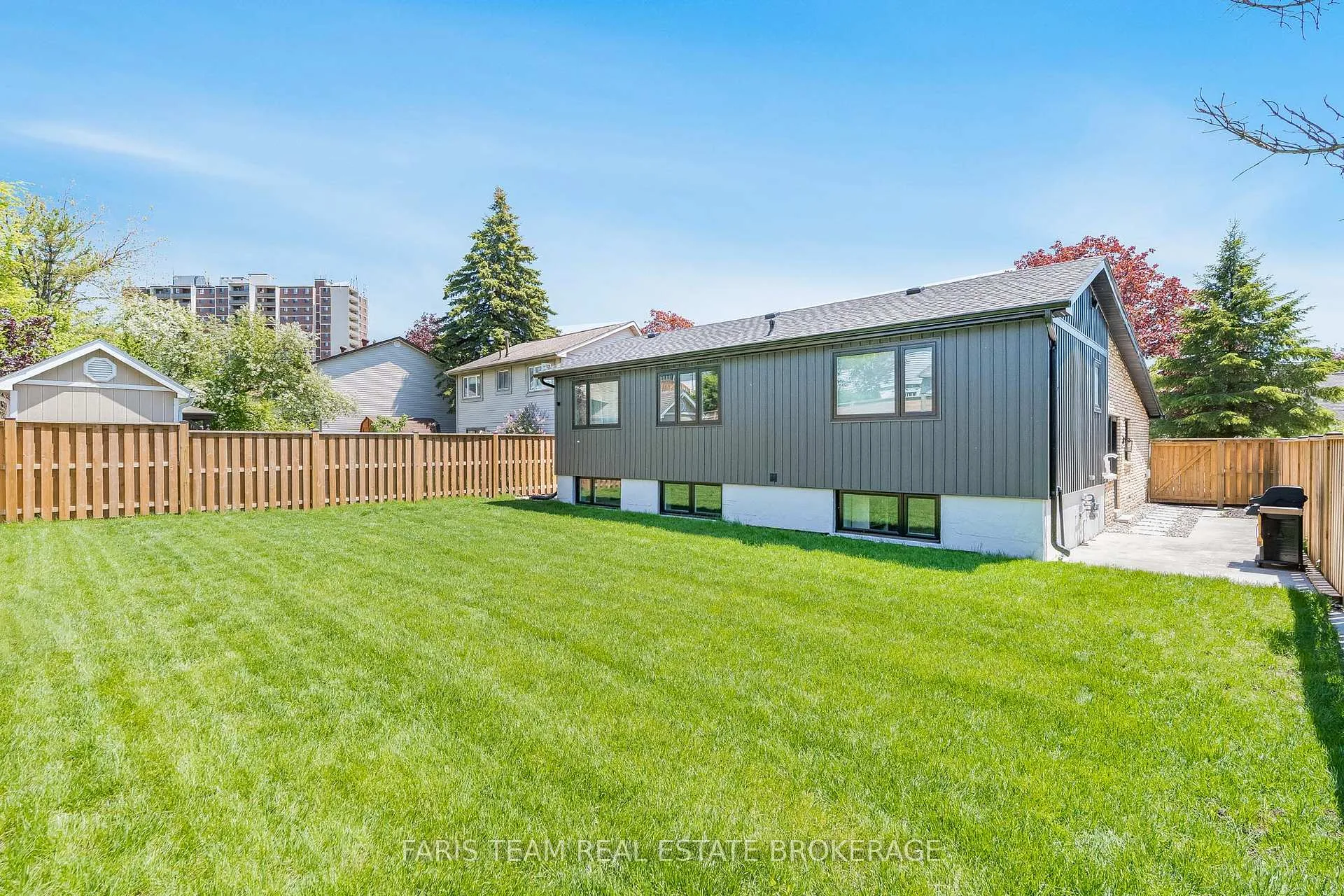 Photo 33 of 12 Oren Boulevard, Barrie, Sunnidale — HOMEH