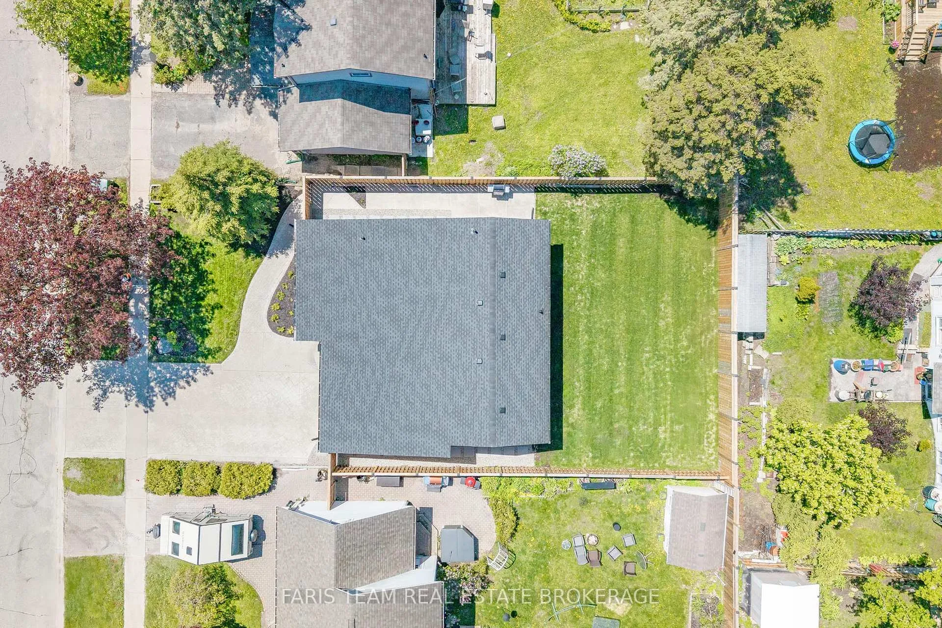 Photo 35 of 12 Oren Boulevard, Barrie, Sunnidale — HOMEH