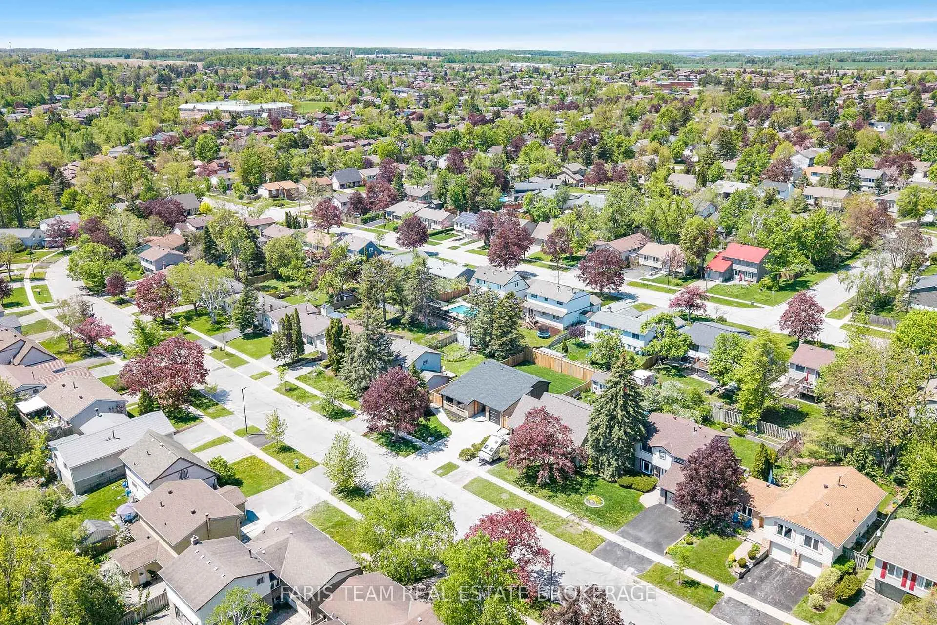 Photo 36 of 12 Oren Boulevard, Barrie, Sunnidale — HOMEH