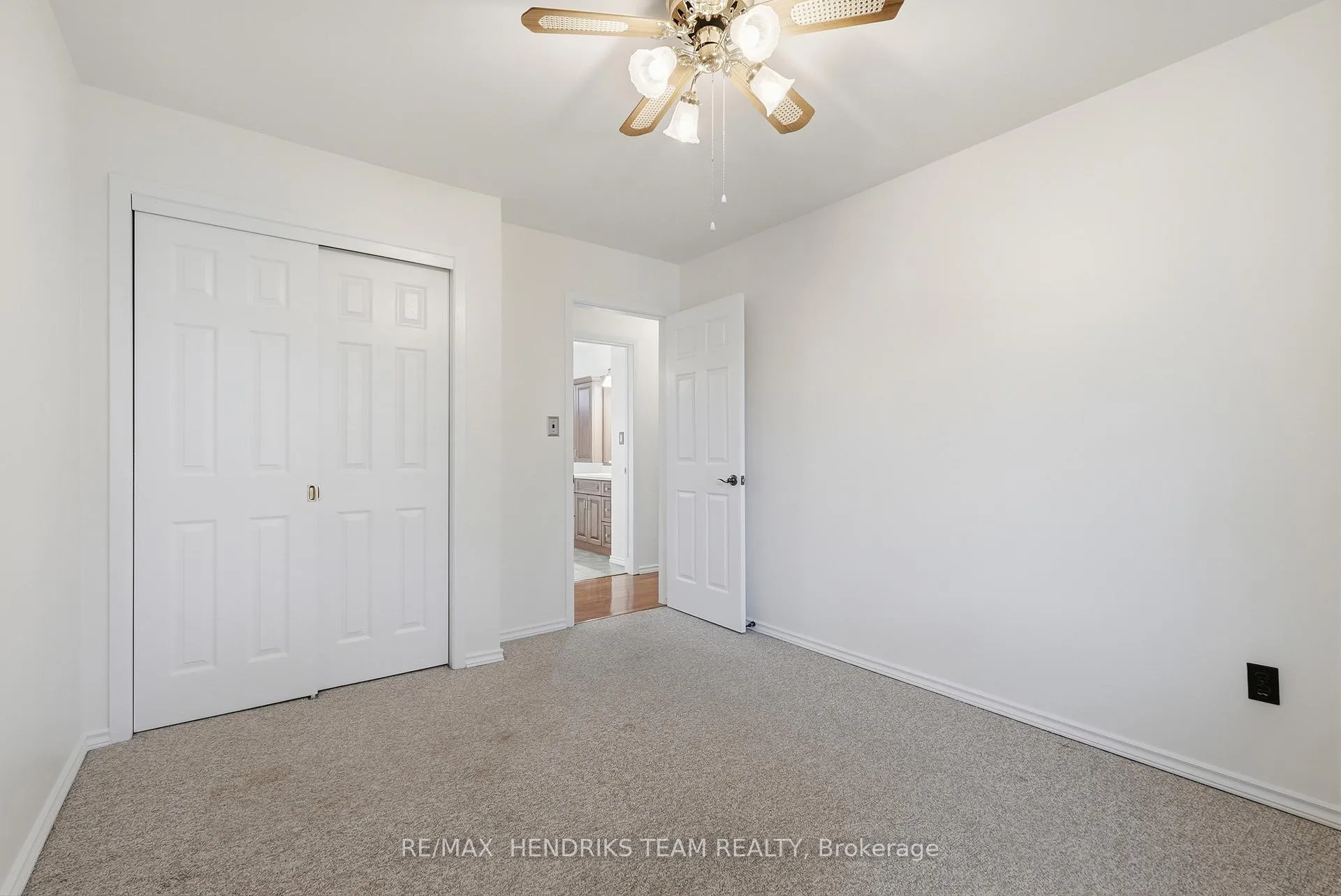 Photo 23 of 23 Crescentwood Drive, St. Catharines, Lakeport — HOMEH