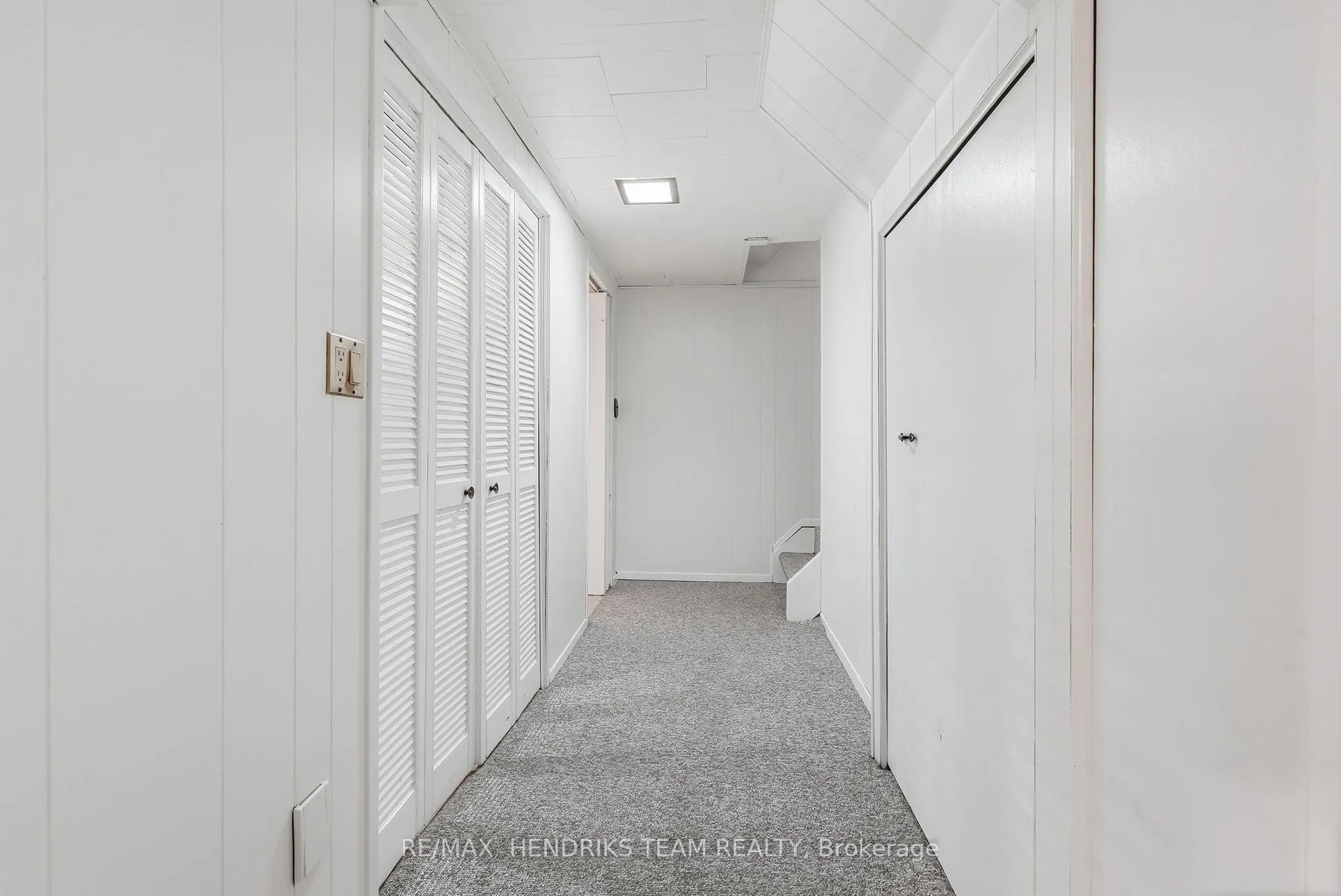 Photo 28 of 23 Crescentwood Drive, St. Catharines, Lakeport — HOMEH