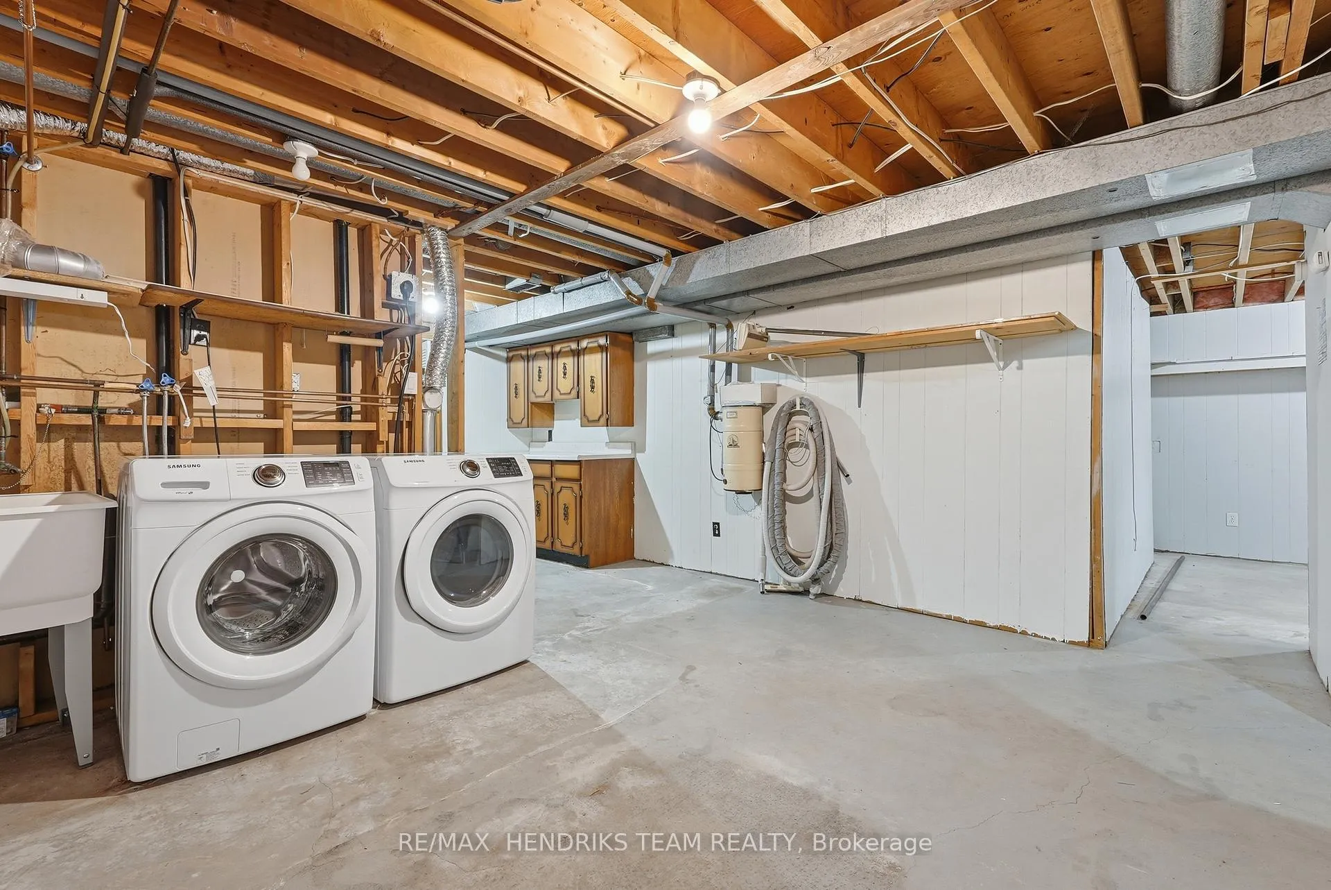 Photo 33 of 23 Crescentwood Drive, St. Catharines, Lakeport — HOMEH