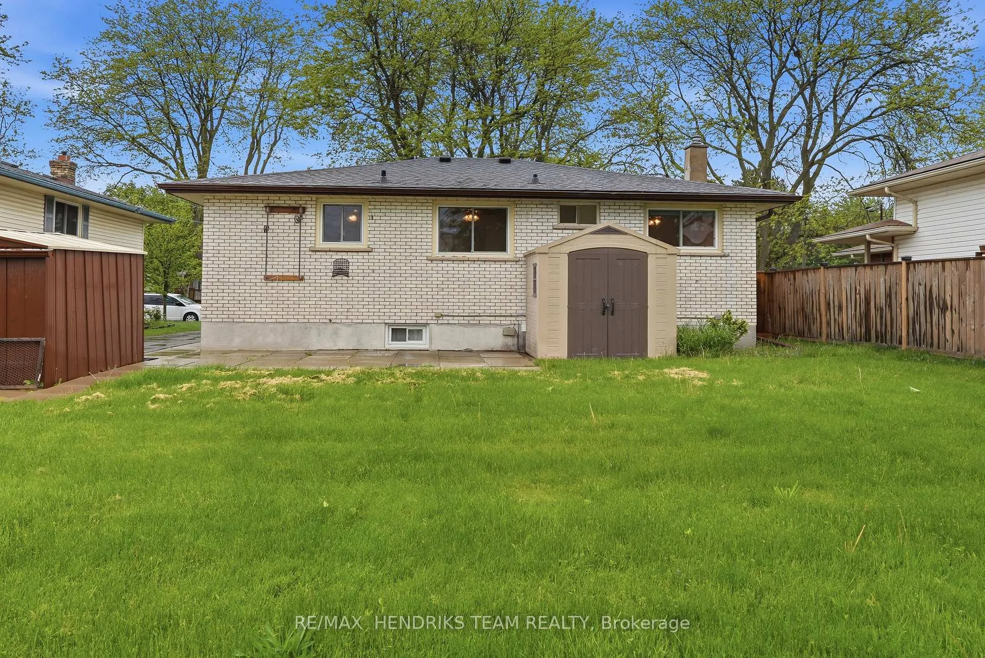 Photo 38 of 23 Crescentwood Drive, St. Catharines, Lakeport — HOMEH