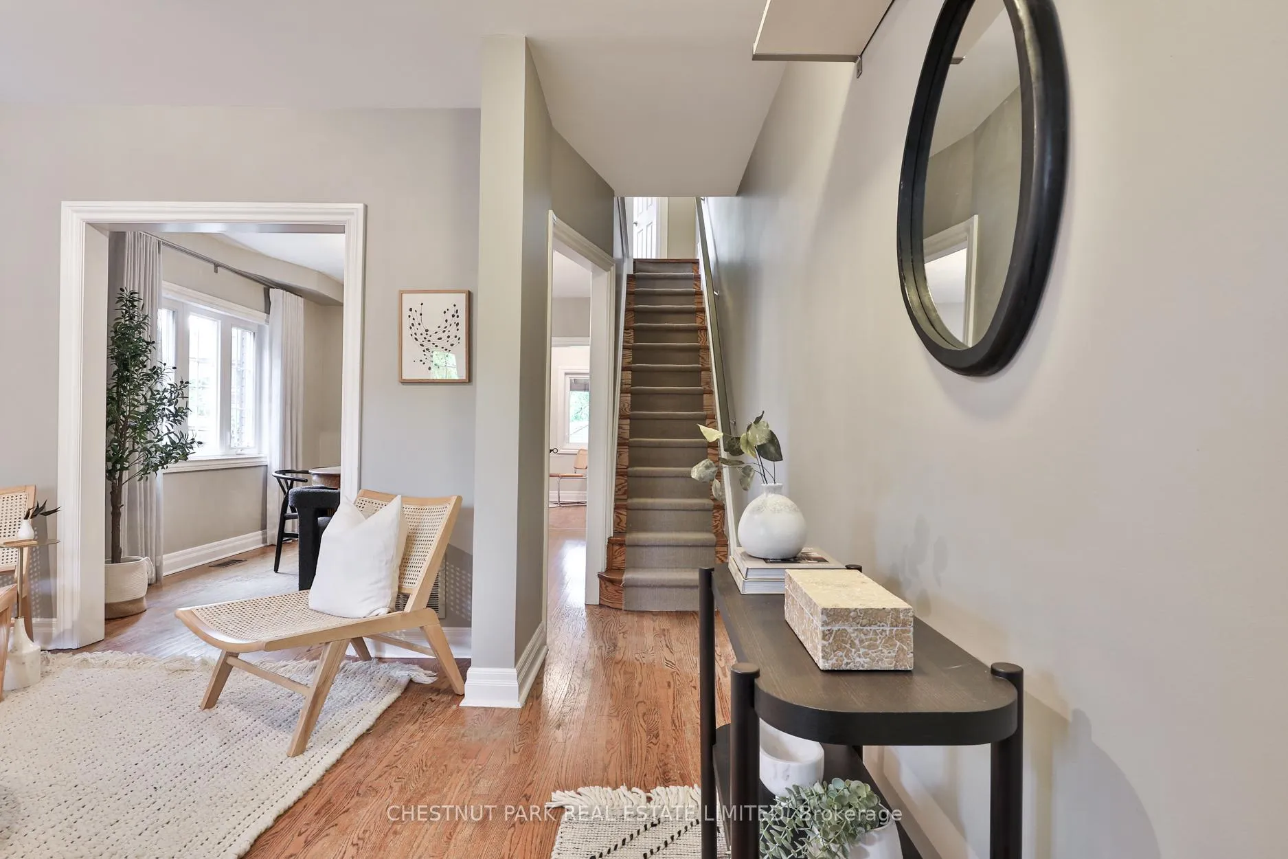 Photo 3 of 16 Dilworth Crescent, Toronto, Broadview North — HOMEH