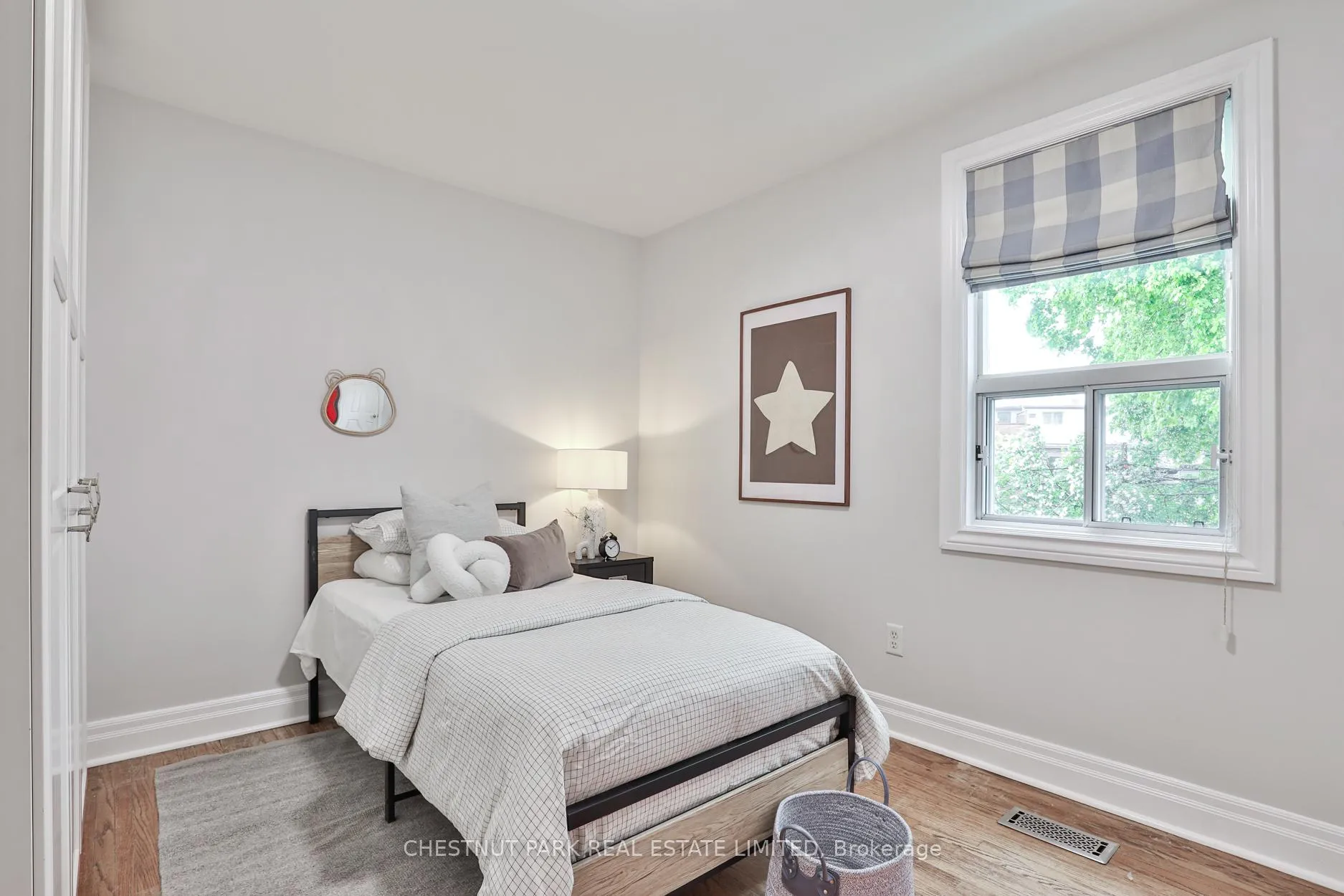 Photo 21 of 16 Dilworth Crescent, Toronto, Broadview North — HOMEH