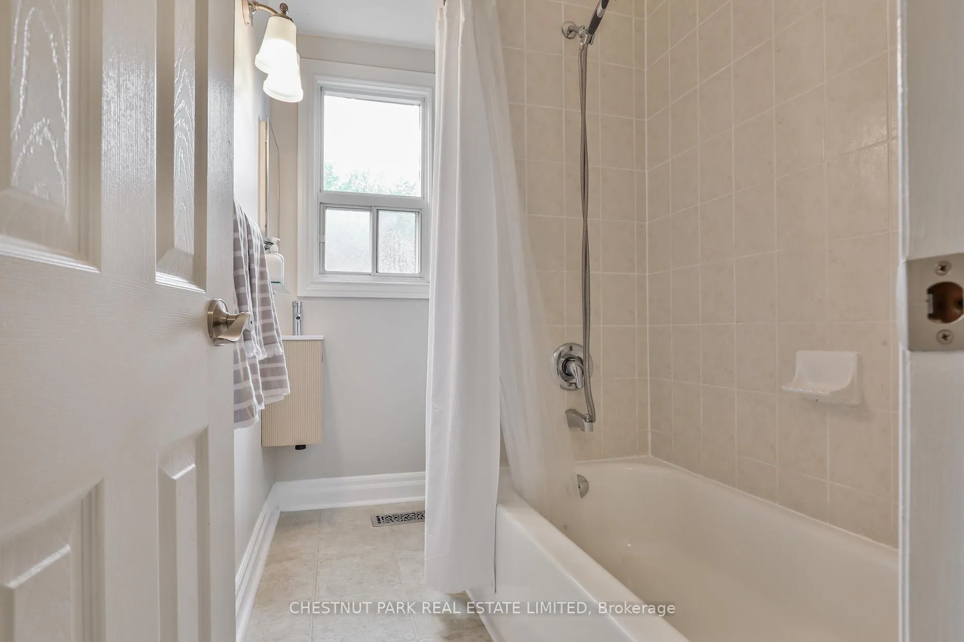 Photo 25 of 16 Dilworth Crescent, Toronto, Broadview North — HOMEH