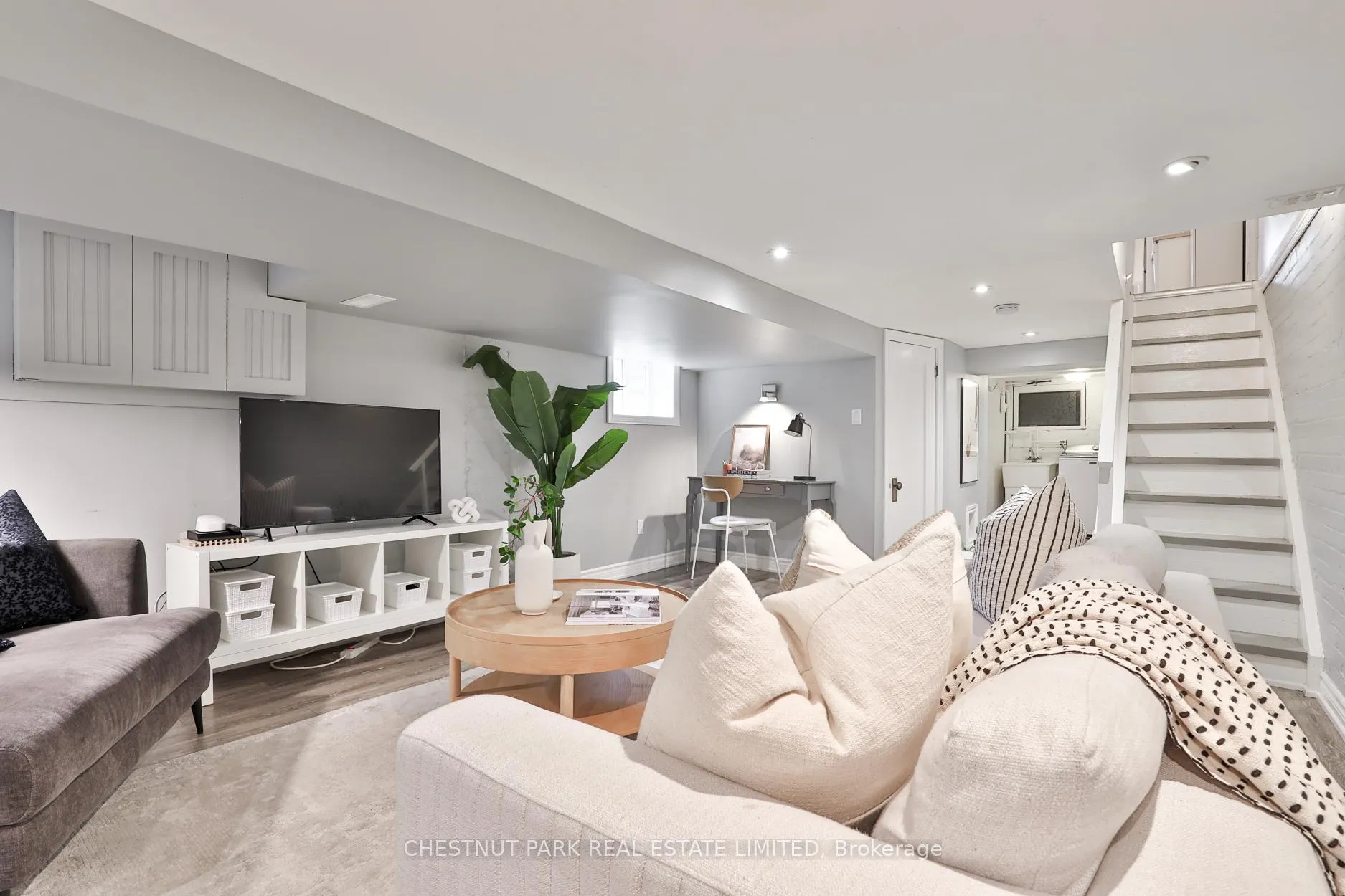 Photo 29 of 16 Dilworth Crescent, Toronto, Broadview North — HOMEH
