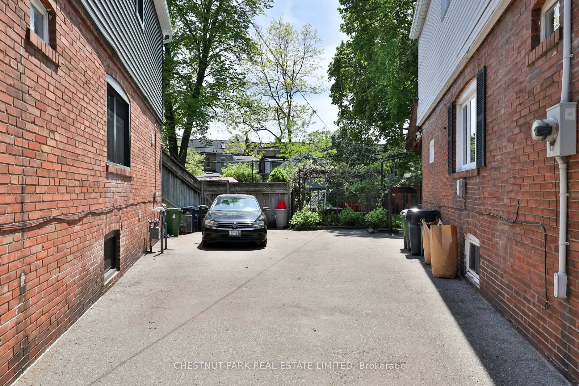 Photo 42 of 16 Dilworth Crescent, Toronto, Broadview North — HOMEH