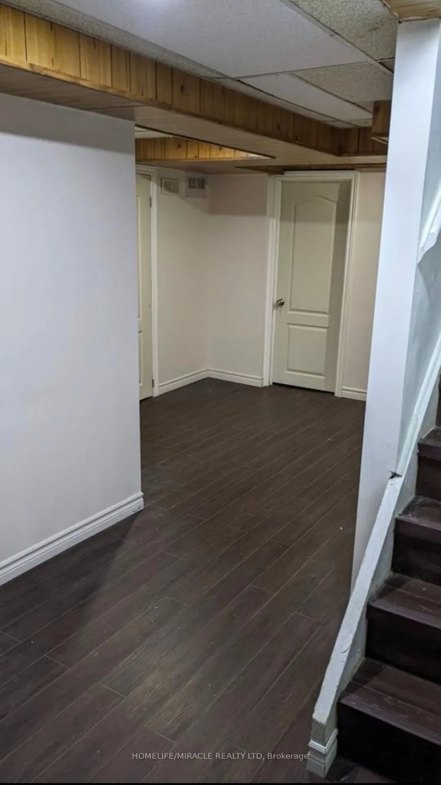 Photo 13 of 22 Sandringham Court, Brampton, Bramalea West Industrial — HOMEH