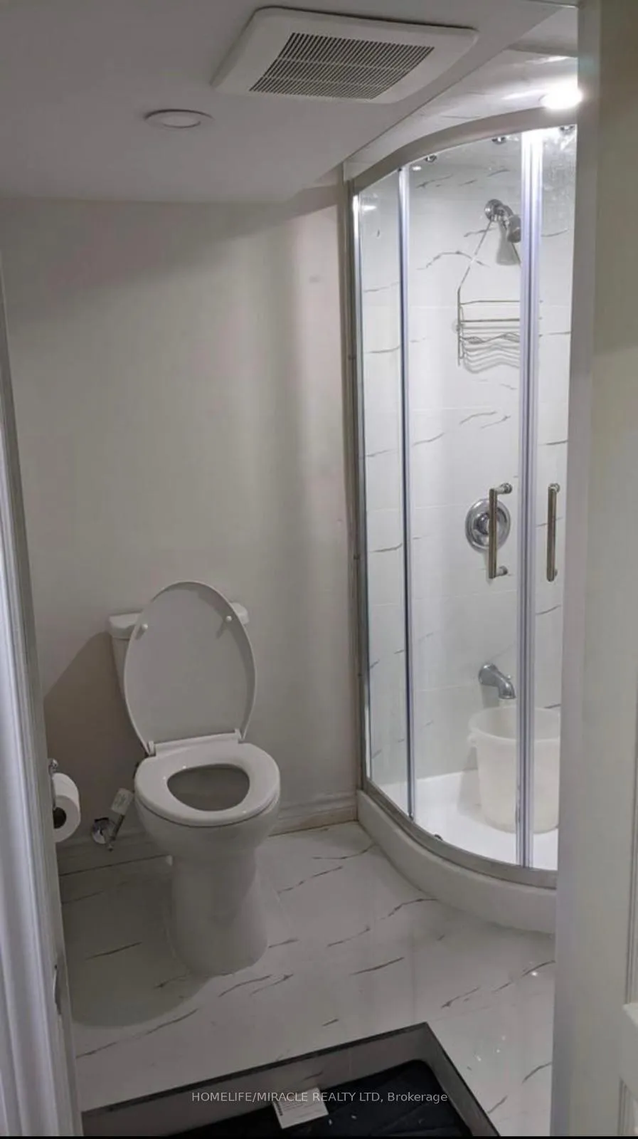 Photo 14 of 22 Sandringham Court, Brampton, Bramalea West Industrial — HOMEH