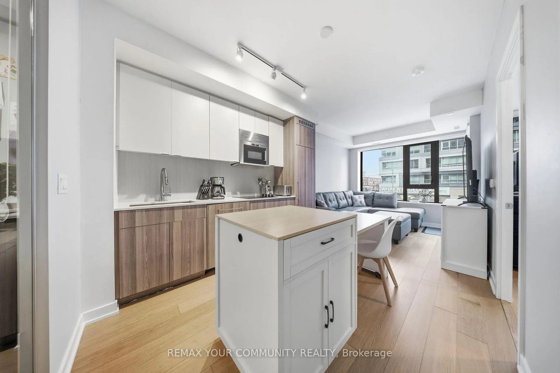 Photo 13 of Unit 312, 840 St Clair Avenue W, Toronto, Oakwood Village — HOMEH
