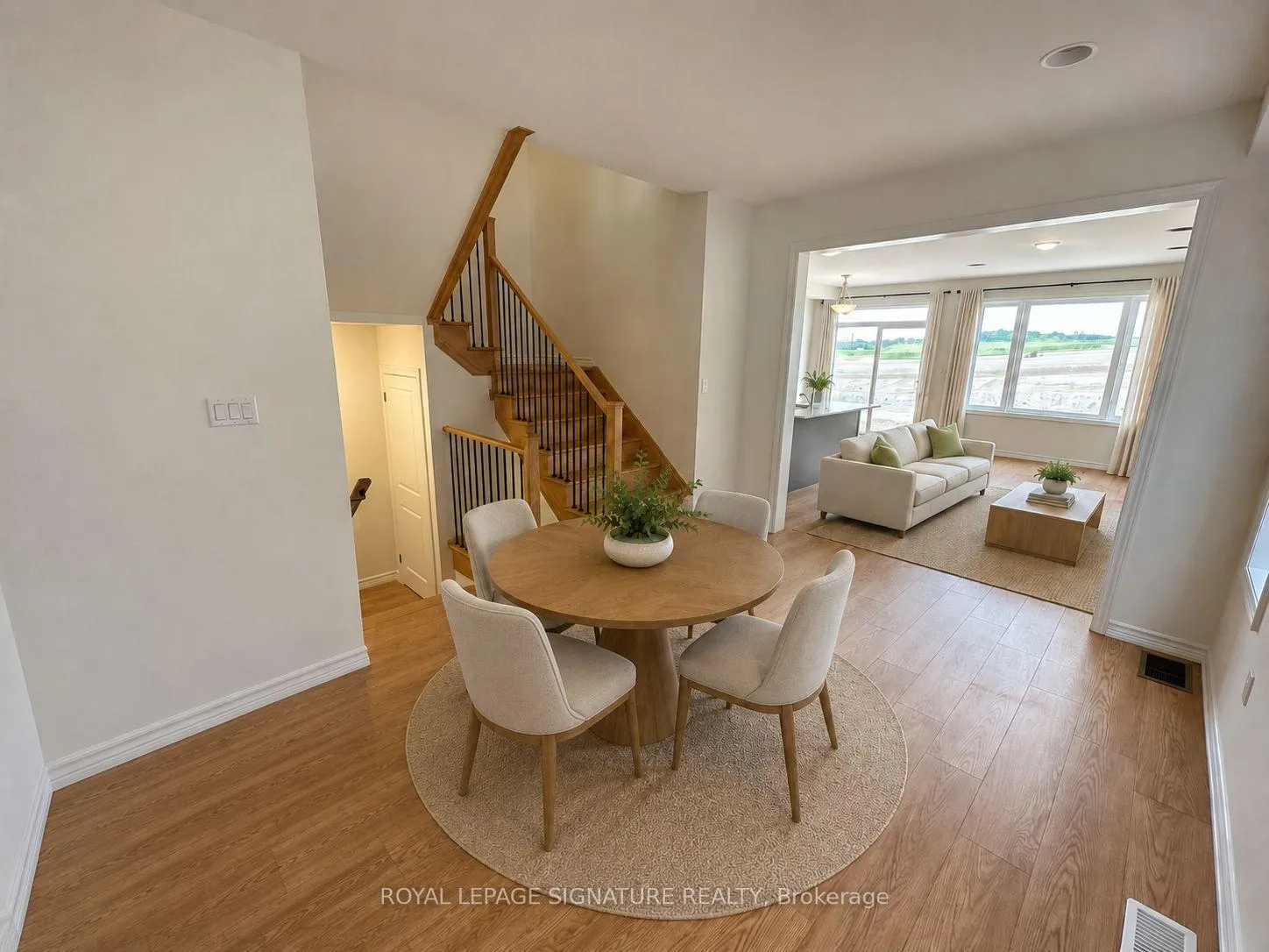 Photo 8 of 747 Carpenter Trail, Peterborough, Monaghan Ward 2 — HOMEH