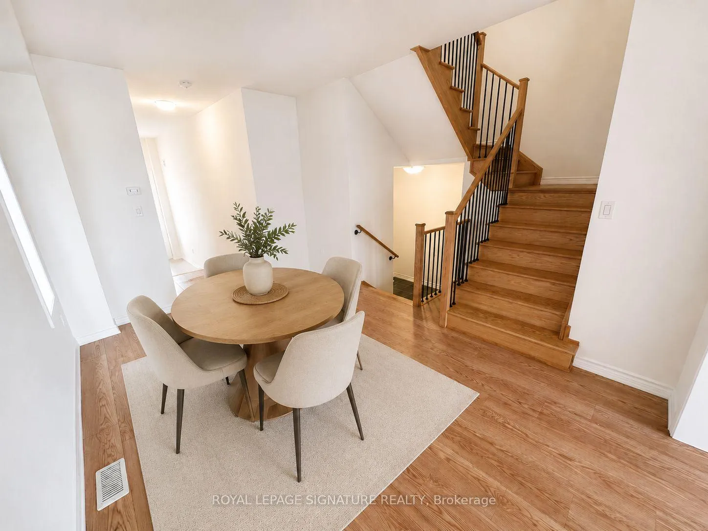 Photo 9 of 747 Carpenter Trail, Peterborough, Monaghan Ward 2 — HOMEH