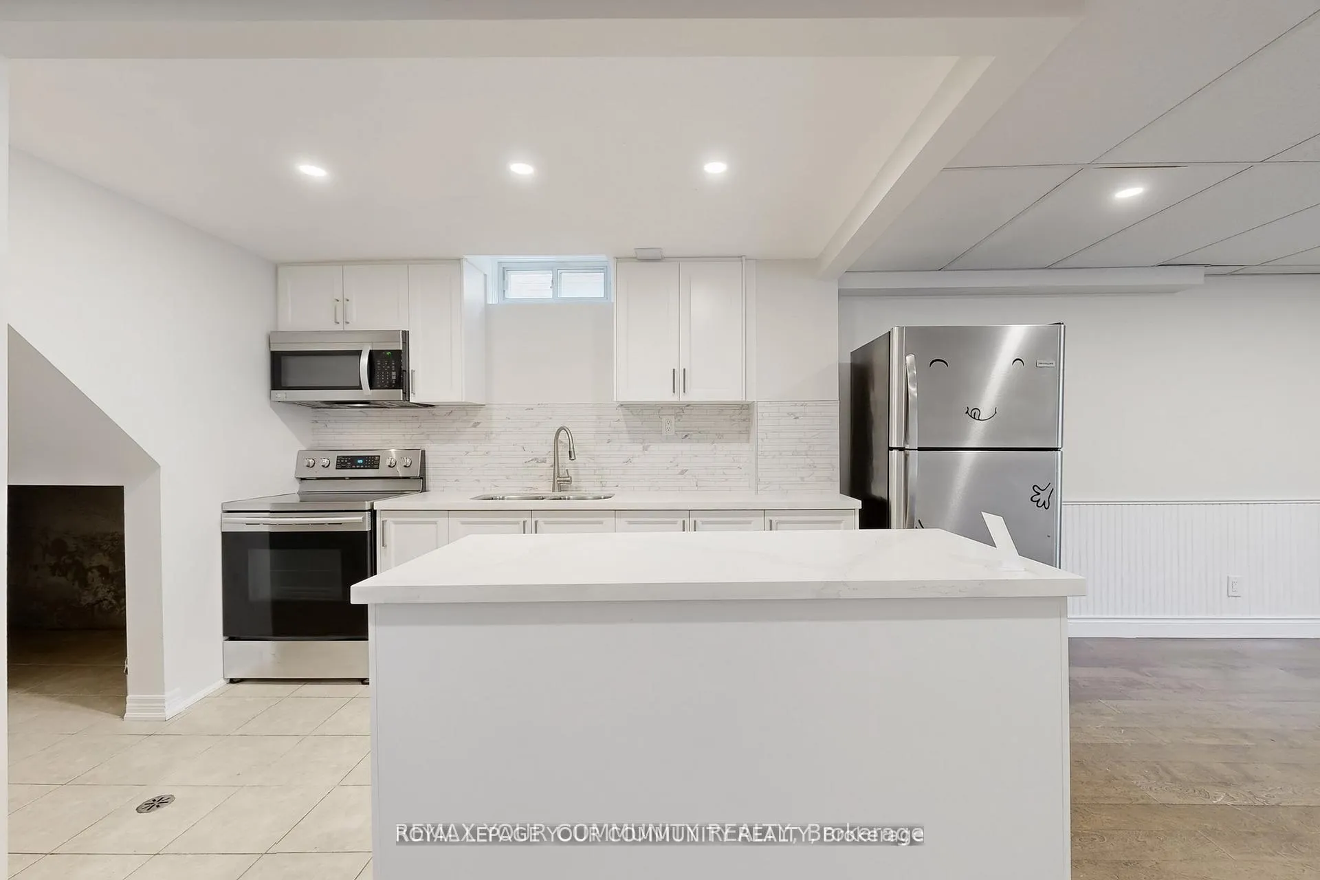 Photo 11 of Unit Lower, 52 Eleanor Circle, Richmond Hill, South Richvale — HOMEH