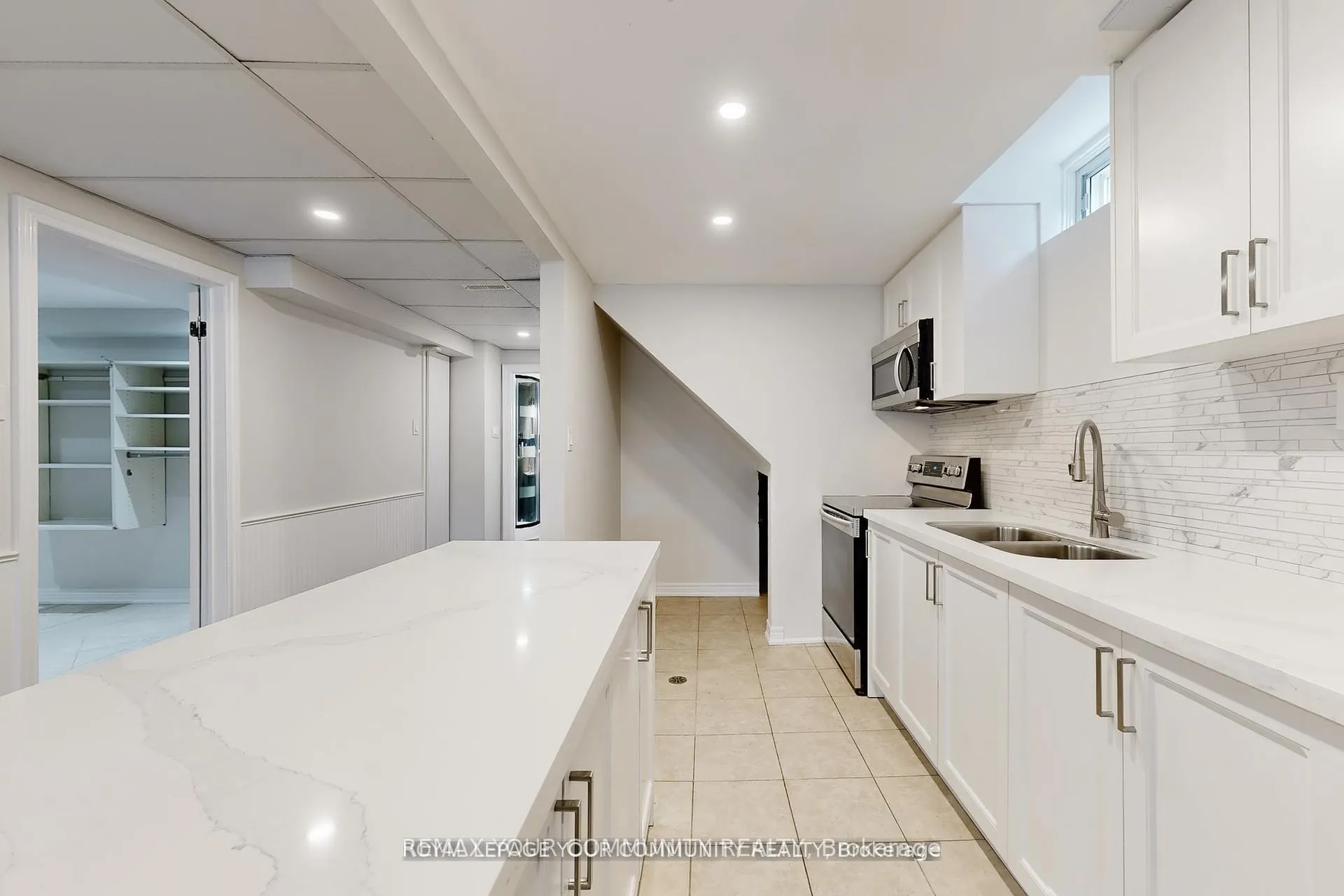 Photo 16 of Unit Lower, 52 Eleanor Circle, Richmond Hill, South Richvale — HOMEH