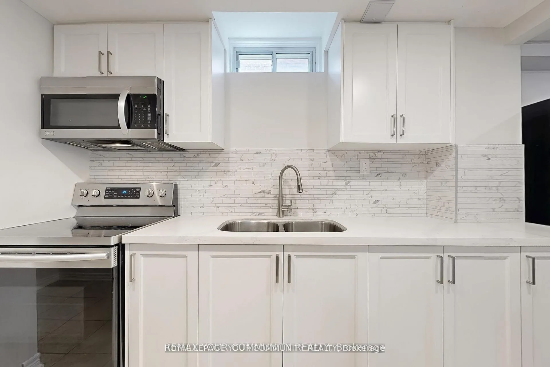 Photo 17 of Unit Lower, 52 Eleanor Circle, Richmond Hill, South Richvale — HOMEH