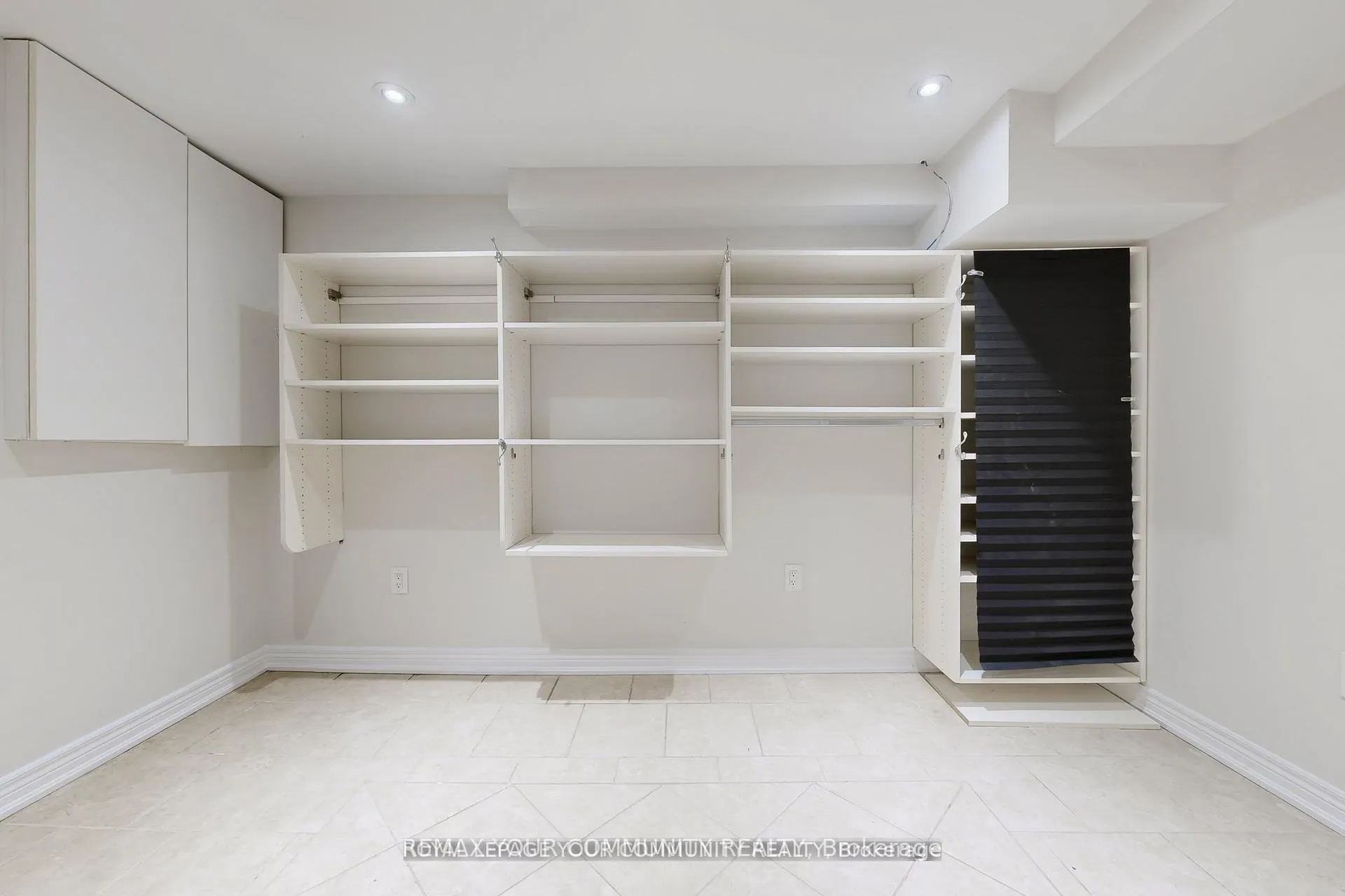 Photo 21 of Unit Lower, 52 Eleanor Circle, Richmond Hill, South Richvale — HOMEH