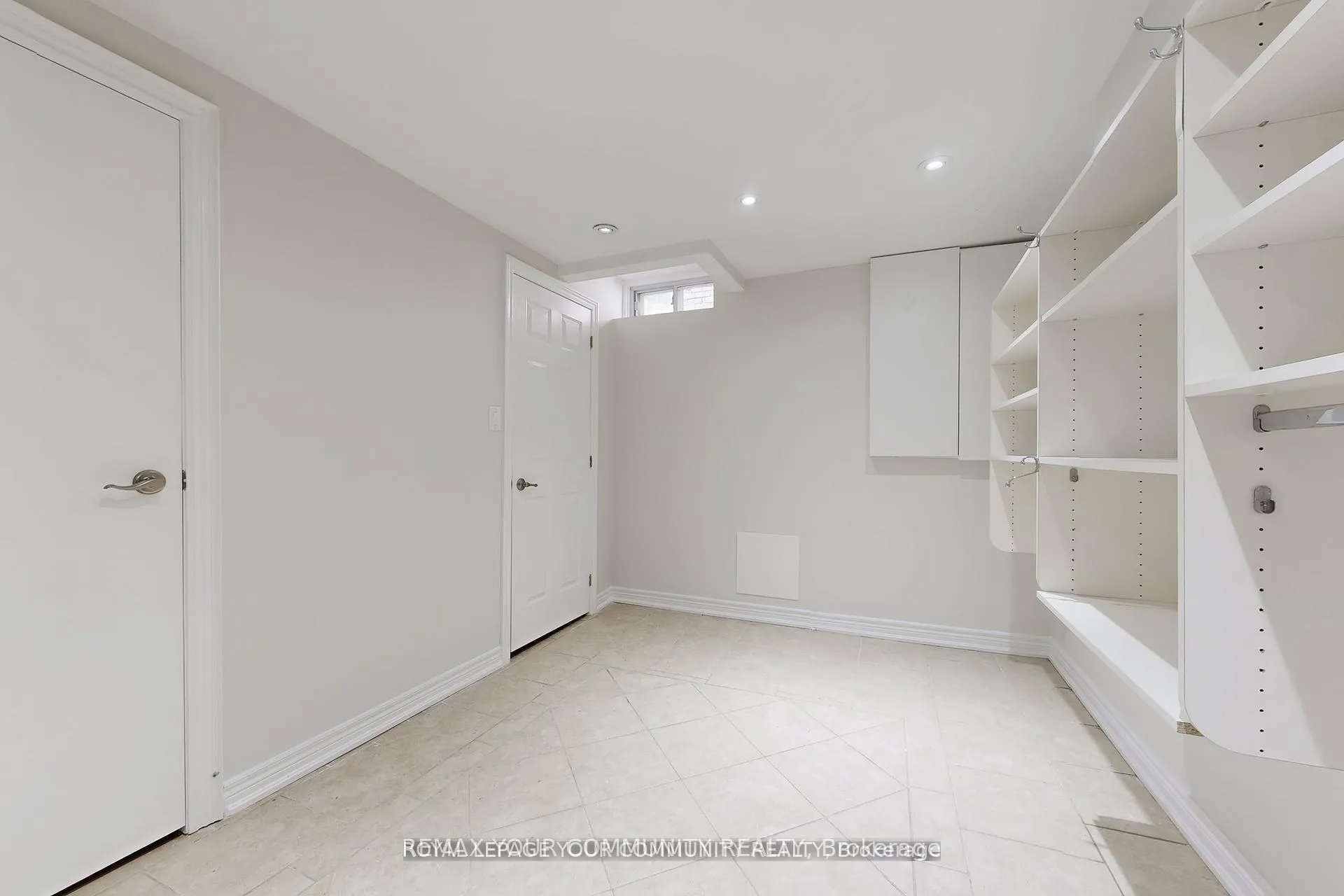 Photo 26 of Unit Lower, 52 Eleanor Circle, Richmond Hill, South Richvale — HOMEH