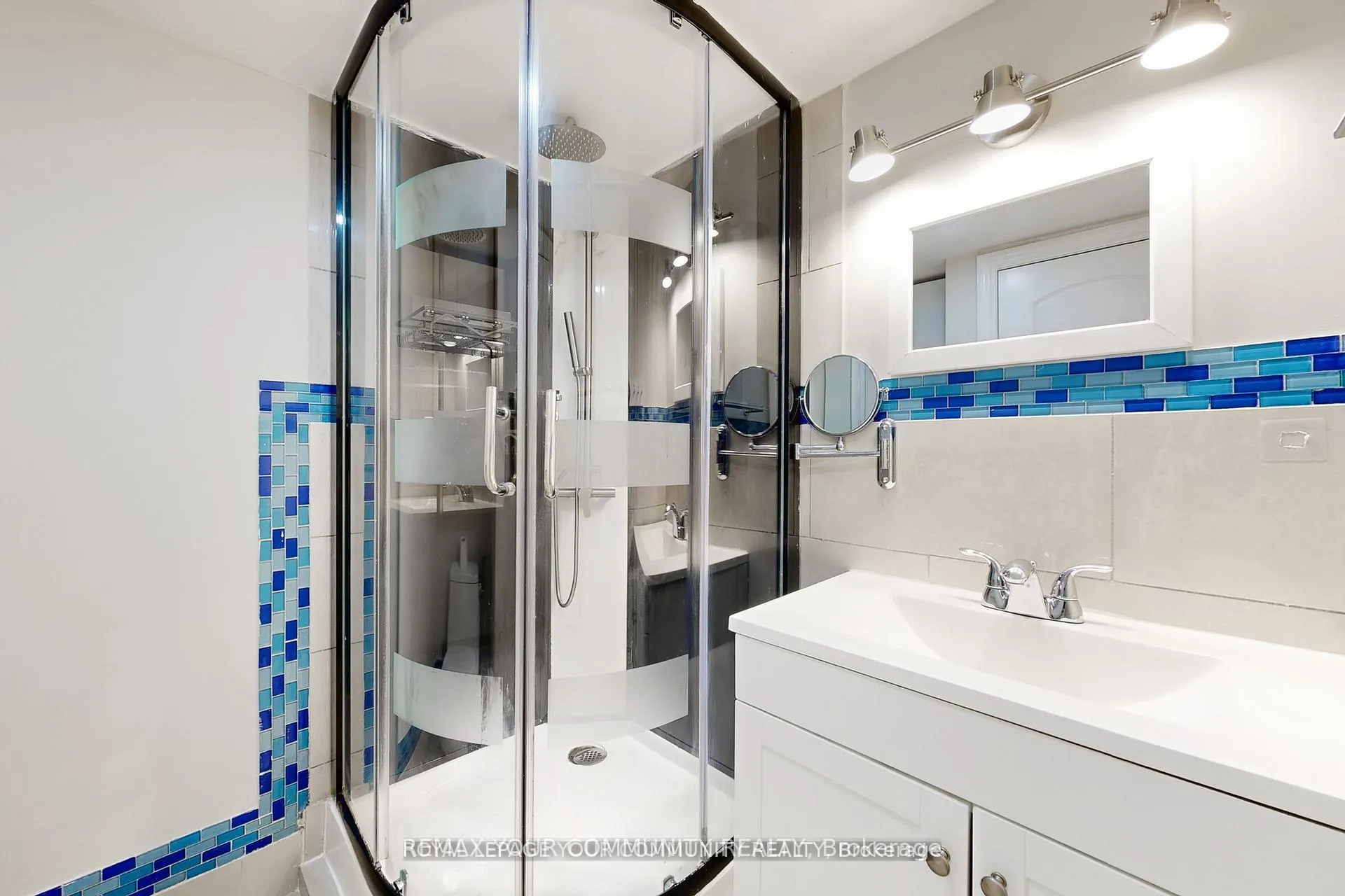 Photo 28 of Unit Lower, 52 Eleanor Circle, Richmond Hill, South Richvale — HOMEH