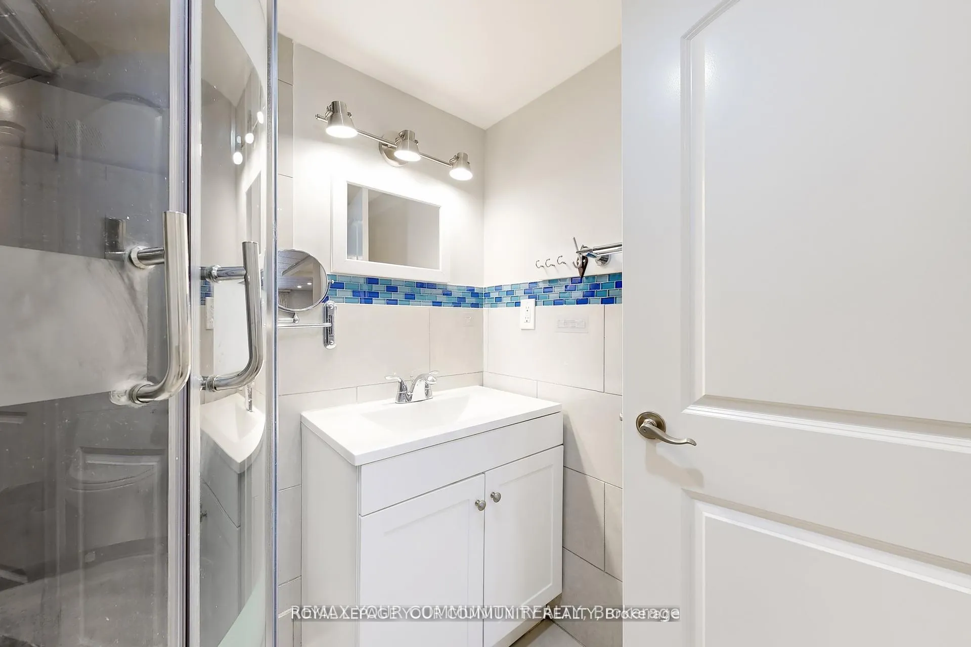 Photo 29 of Unit Lower, 52 Eleanor Circle, Richmond Hill, South Richvale — HOMEH