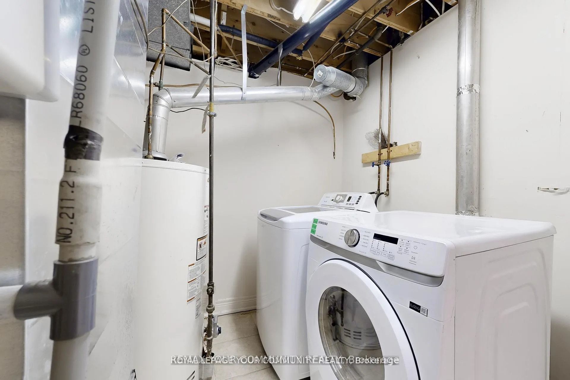 Photo 30 of Unit Lower, 52 Eleanor Circle, Richmond Hill, South Richvale — HOMEH