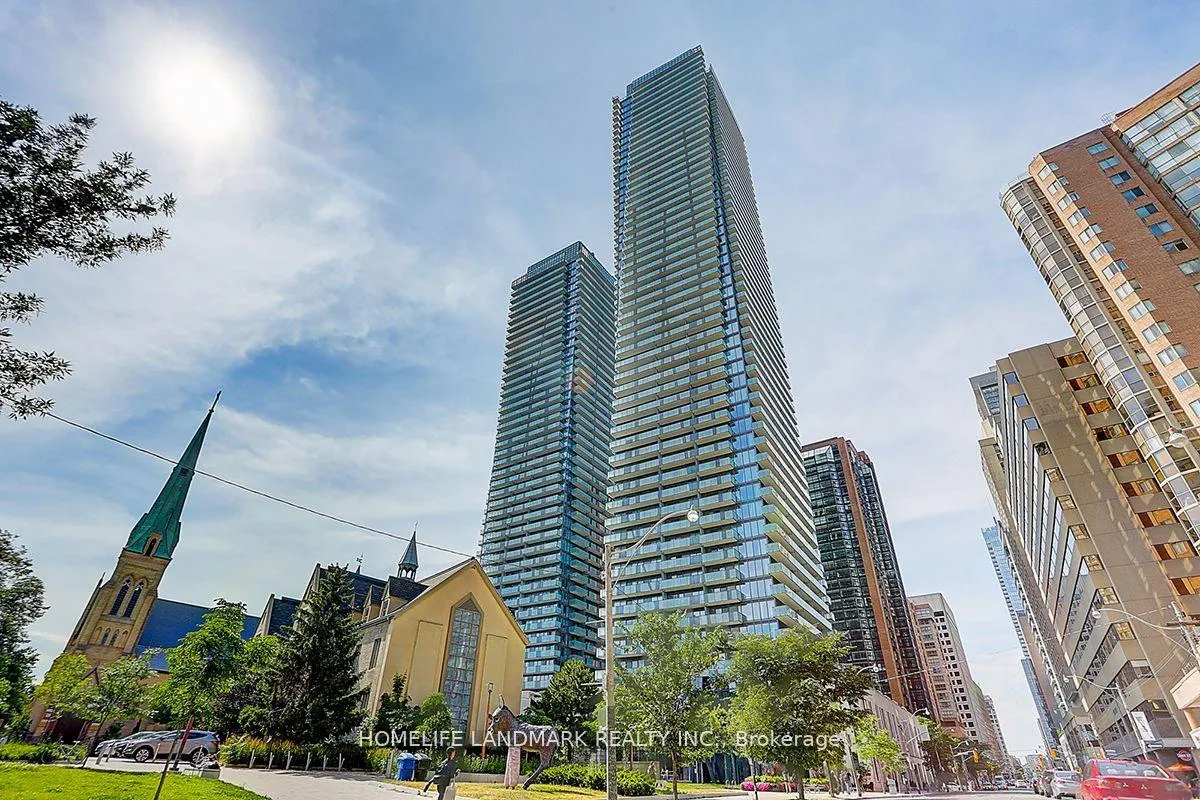 Front of Unit 3411, 65 St Mary Street