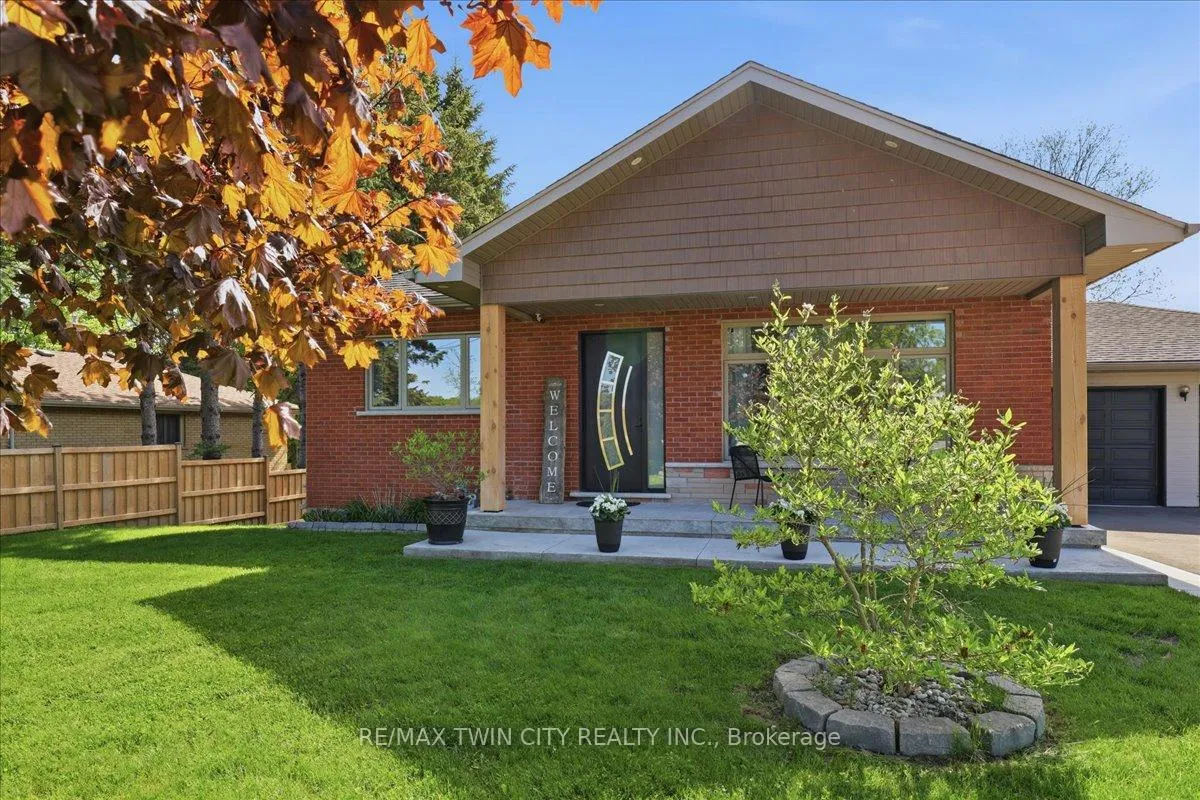 Photo 2 of 1438 Mannheim Road, Wilmot — HOMEH