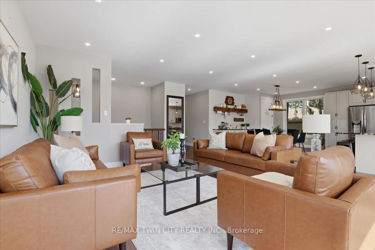 Photo 8 of 1438 Mannheim Road, Wilmot — HOMEH
