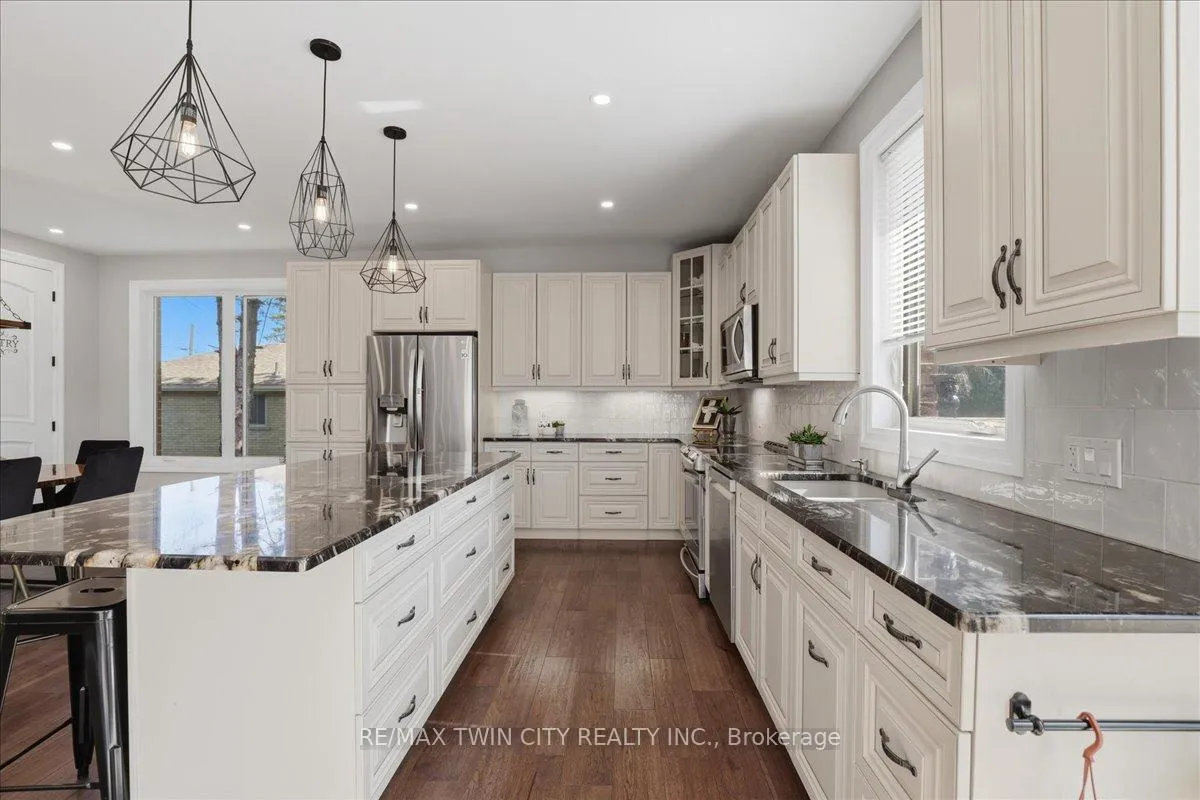 Photo 9 of 1438 Mannheim Road, Wilmot — HOMEH