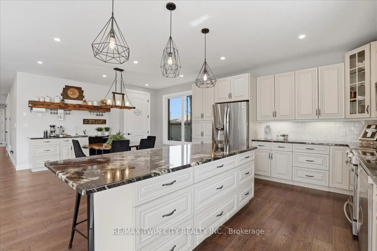 Photo 10 of 1438 Mannheim Road, Wilmot — HOMEH
