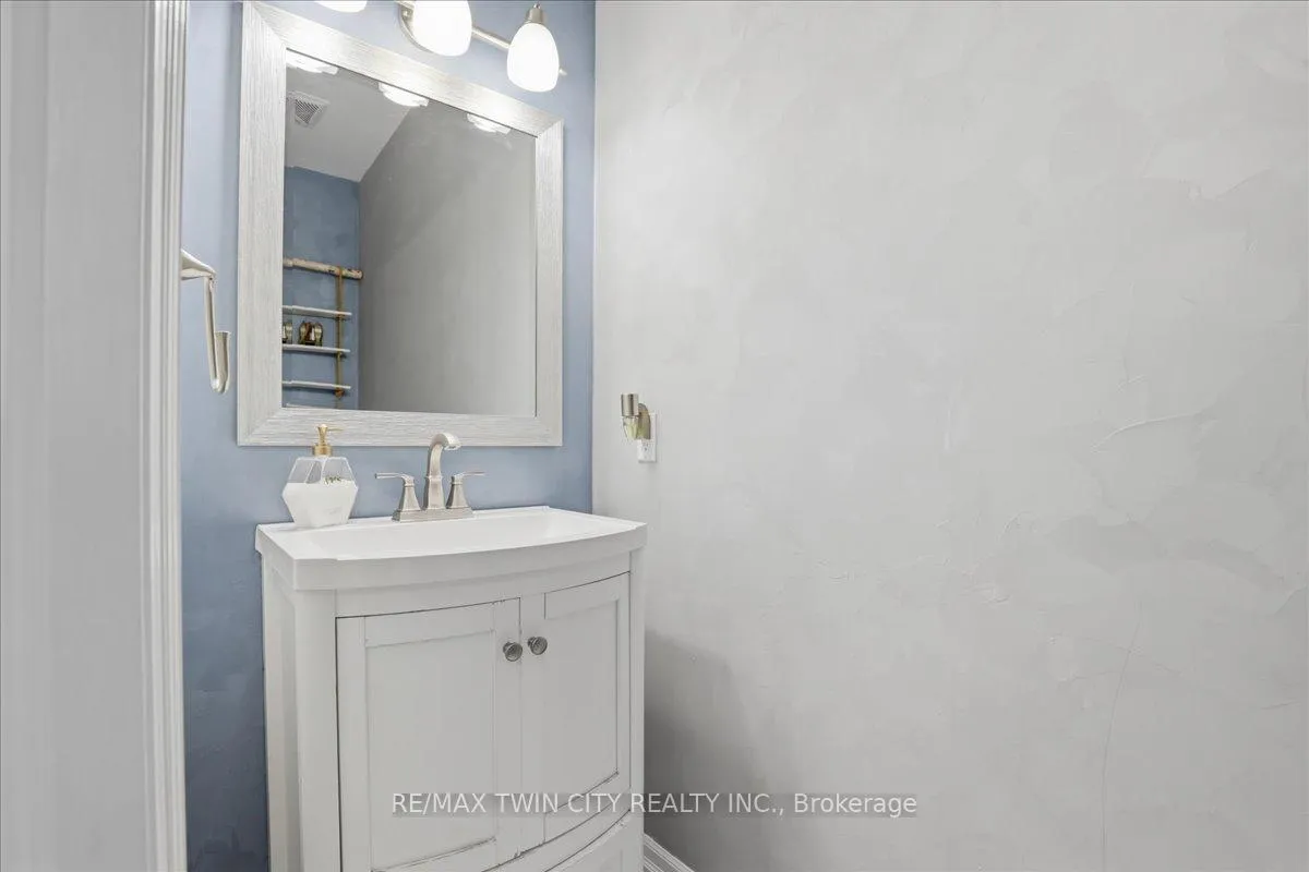 Photo 26 of 1438 Mannheim Road, Wilmot — HOMEH
