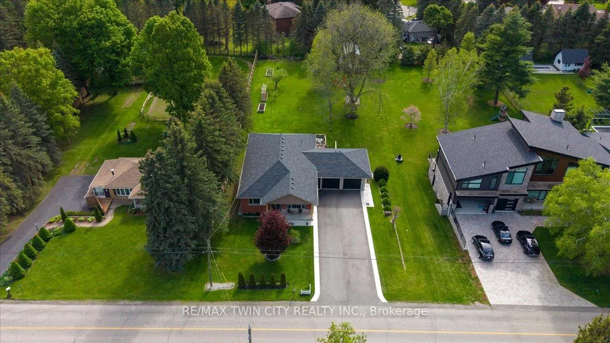 Photo 43 of 1438 Mannheim Road, Wilmot — HOMEH