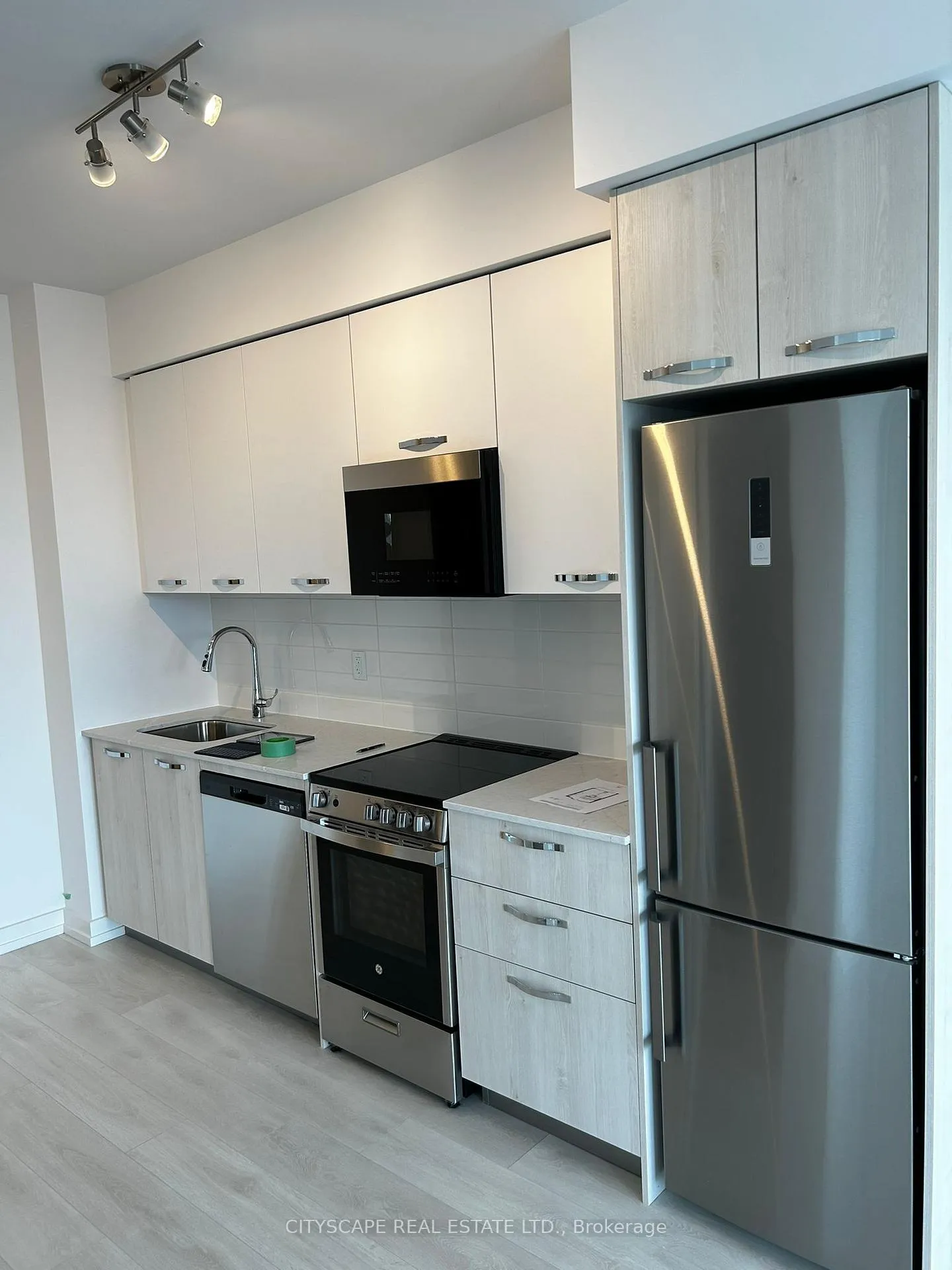 Photo 5 of Unit 2204, 75 James Street, Hamilton, Durand — HOMEH