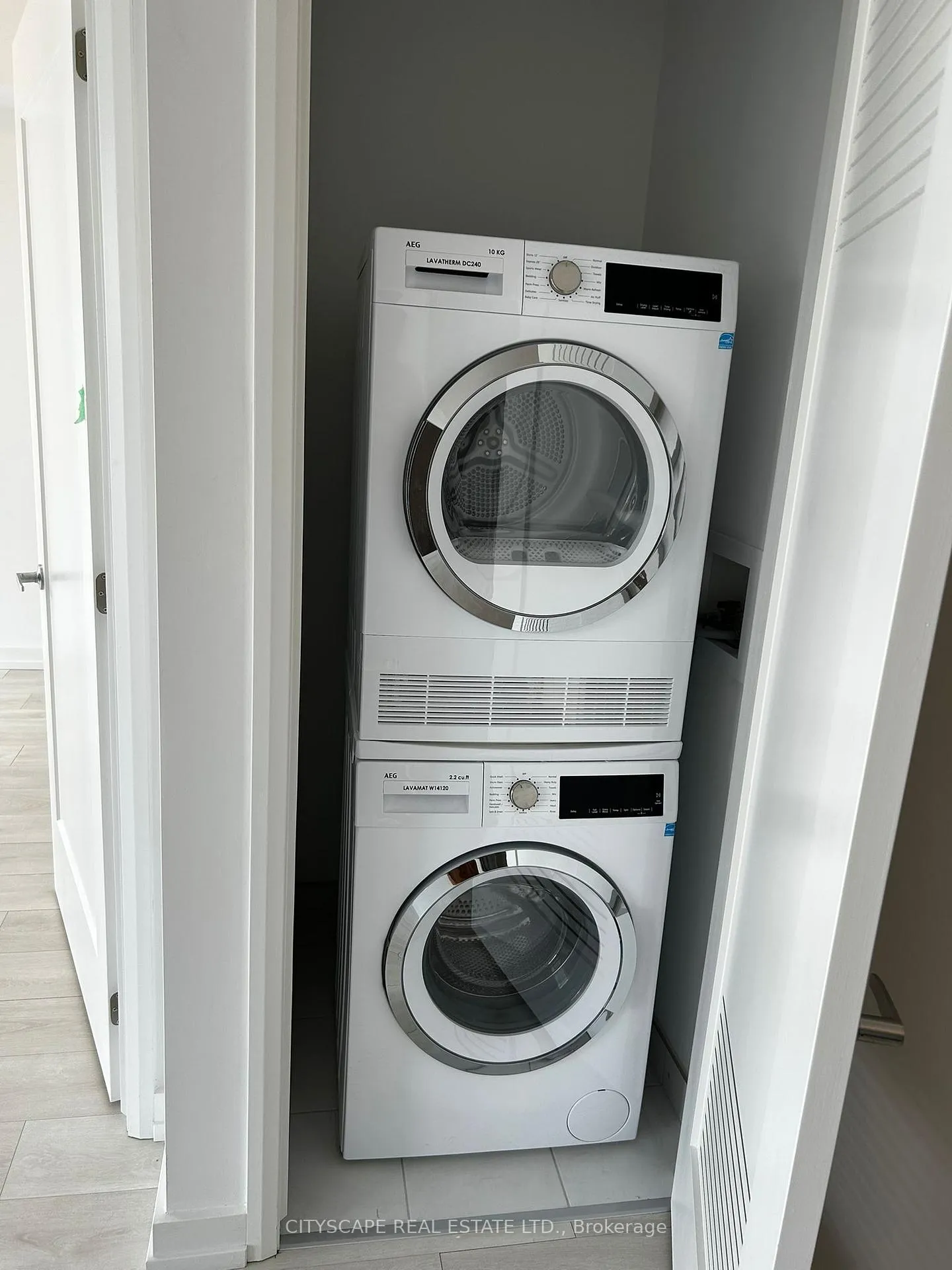Photo 8 of Unit 2204, 75 James Street, Hamilton, Durand — HOMEH
