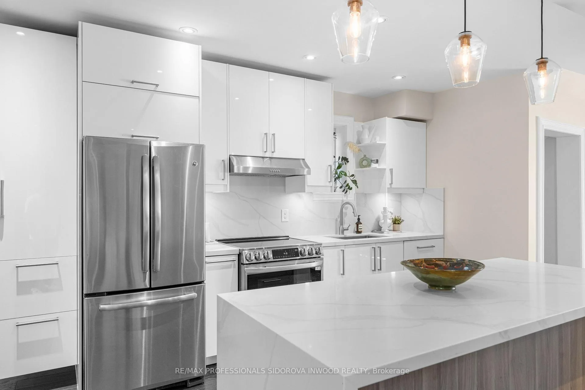 Photo 9 of 707 Windermere Avenue, Toronto, Runnymede-Bloor West Village — HOMEH