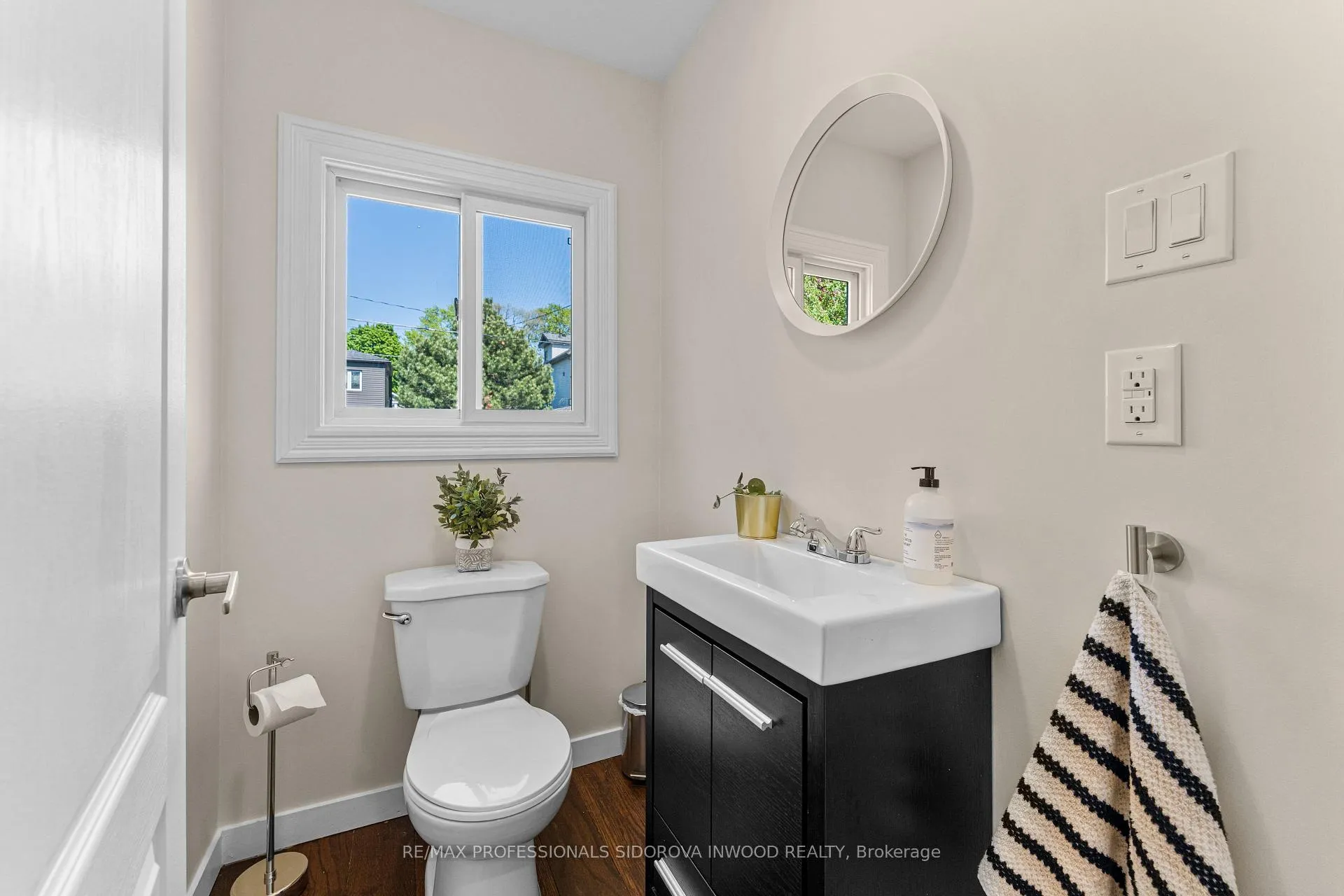 Photo 14 of 707 Windermere Avenue, Toronto, Runnymede-Bloor West Village — HOMEH
