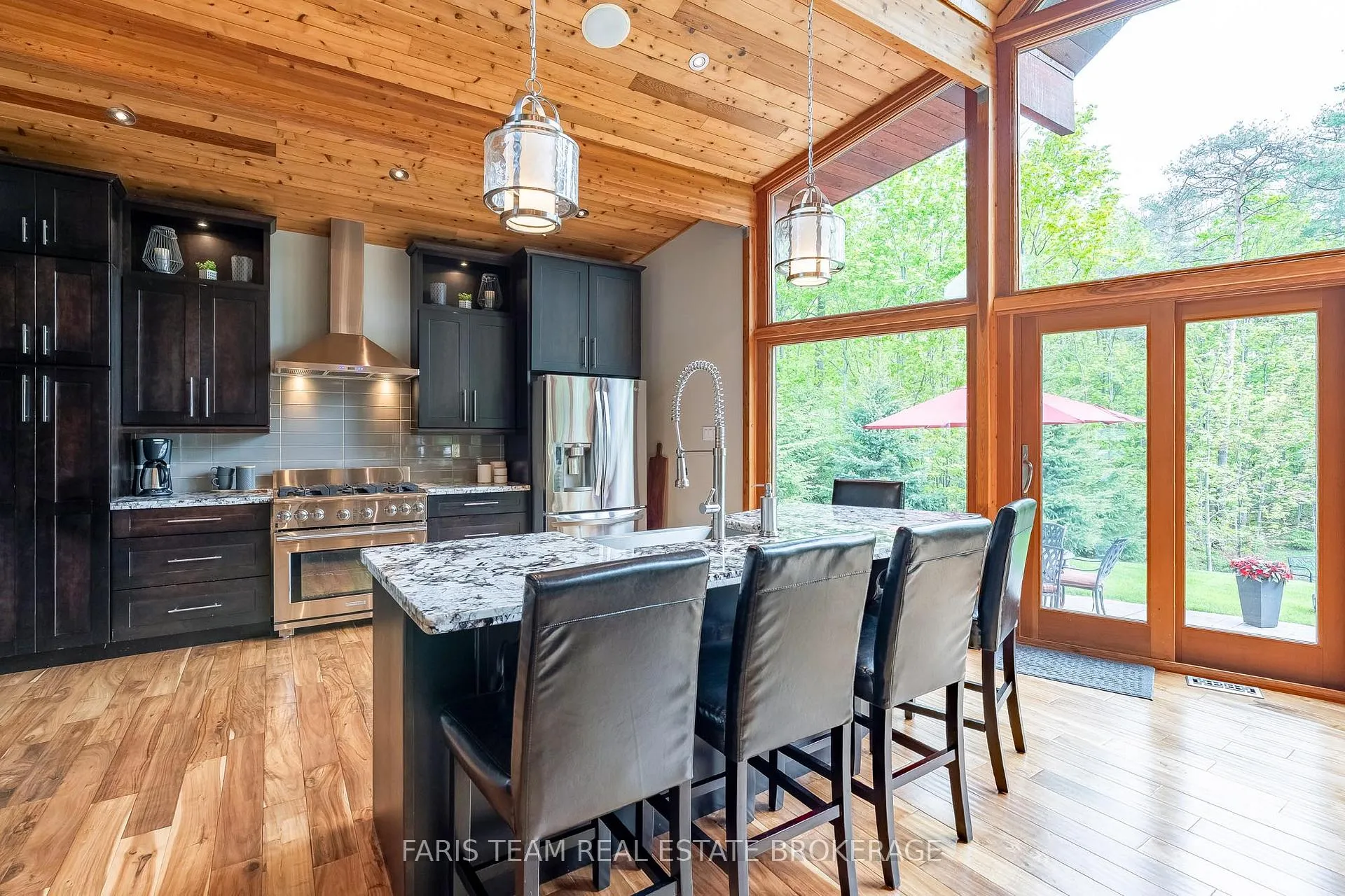 Photo 7 of 22 Houben Crescent, Oro-Medonte, Rural Oro-Medonte — HOMEH