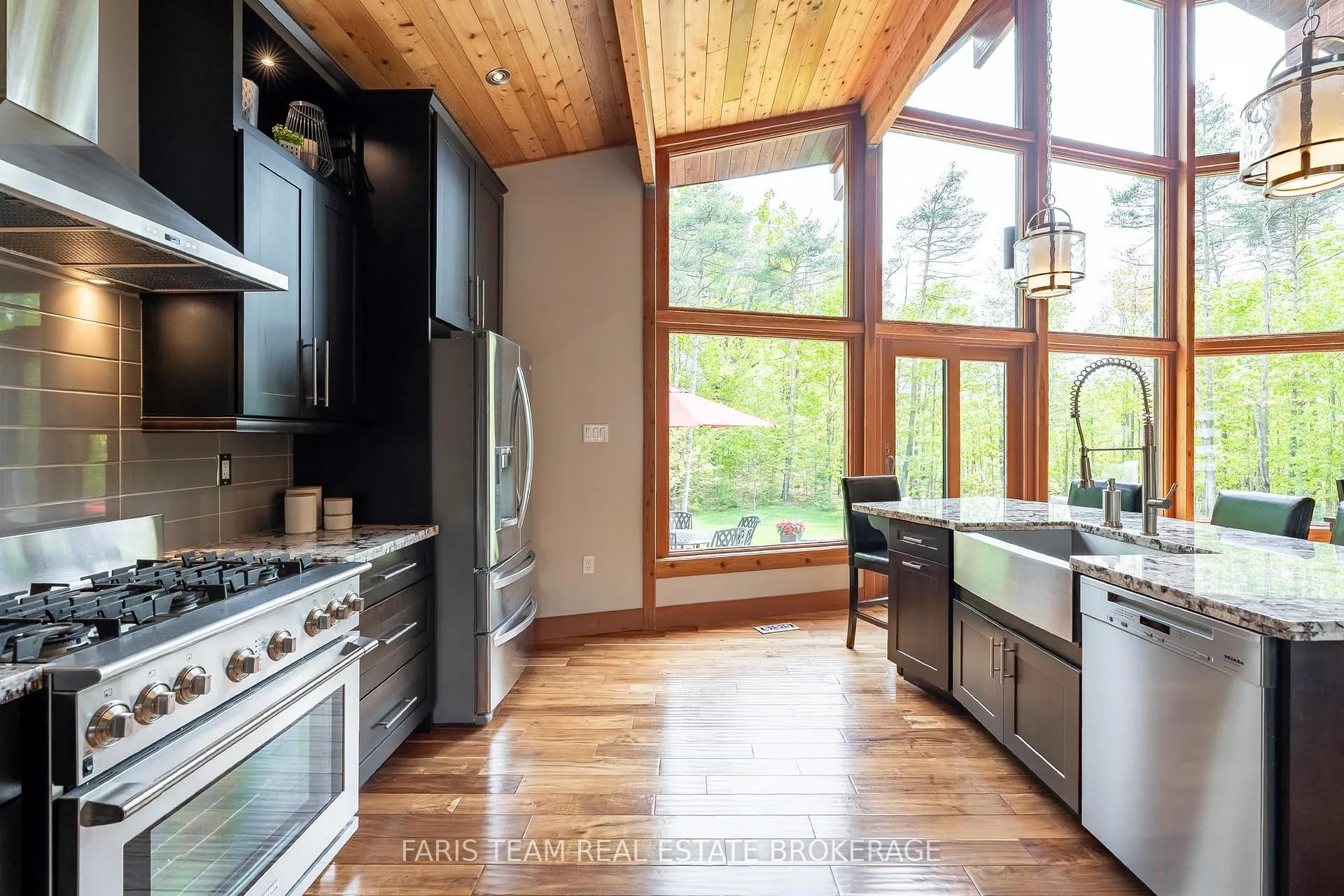 Photo 8 of 22 Houben Crescent, Oro-Medonte, Rural Oro-Medonte — HOMEH