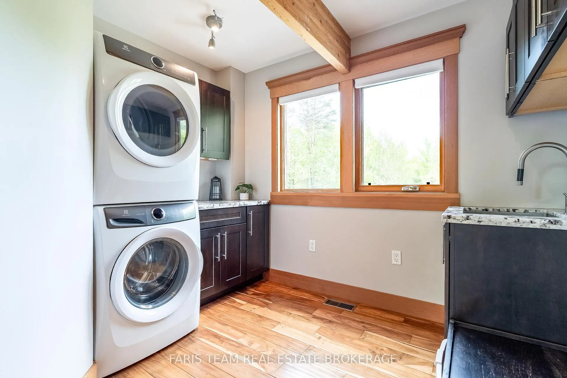 Photo 23 of 22 Houben Crescent, Oro-Medonte, Rural Oro-Medonte — HOMEH