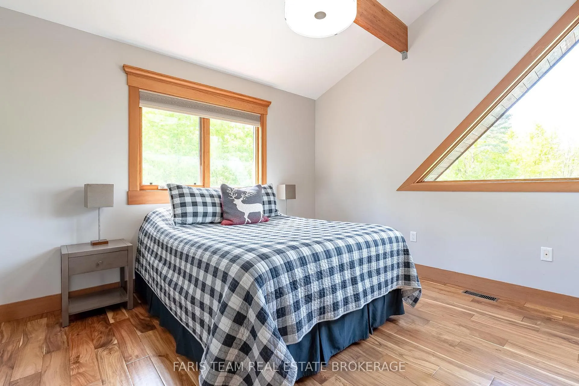 Photo 29 of 22 Houben Crescent, Oro-Medonte, Rural Oro-Medonte — HOMEH