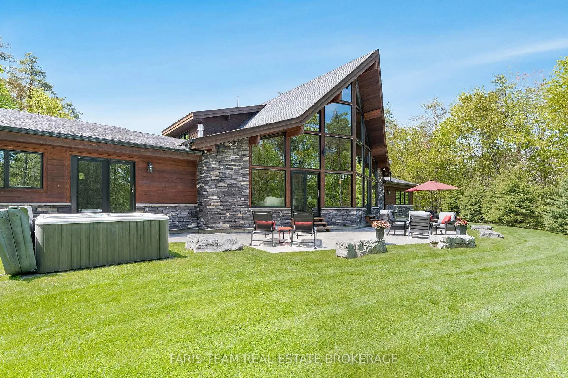 Photo 42 of 22 Houben Crescent, Oro-Medonte, Rural Oro-Medonte — HOMEH