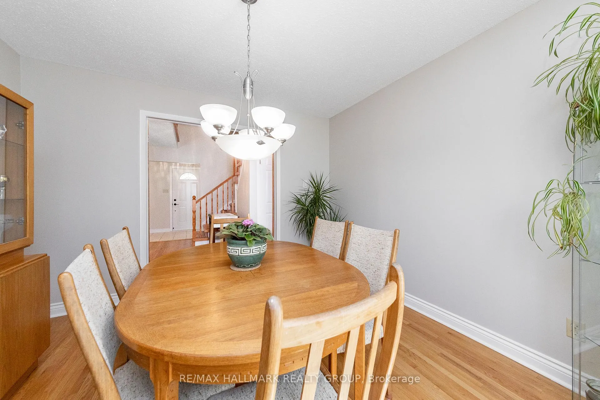 Photo 9 of 8 Trotting Way, Ottawa, Kanata - Bridlewood — HOMEH