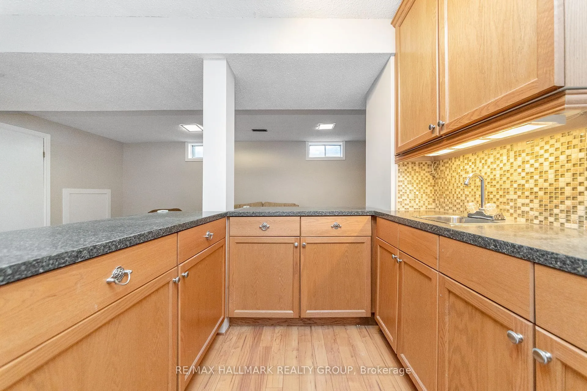 Photo 38 of 8 Trotting Way, Ottawa, Kanata - Bridlewood — HOMEH