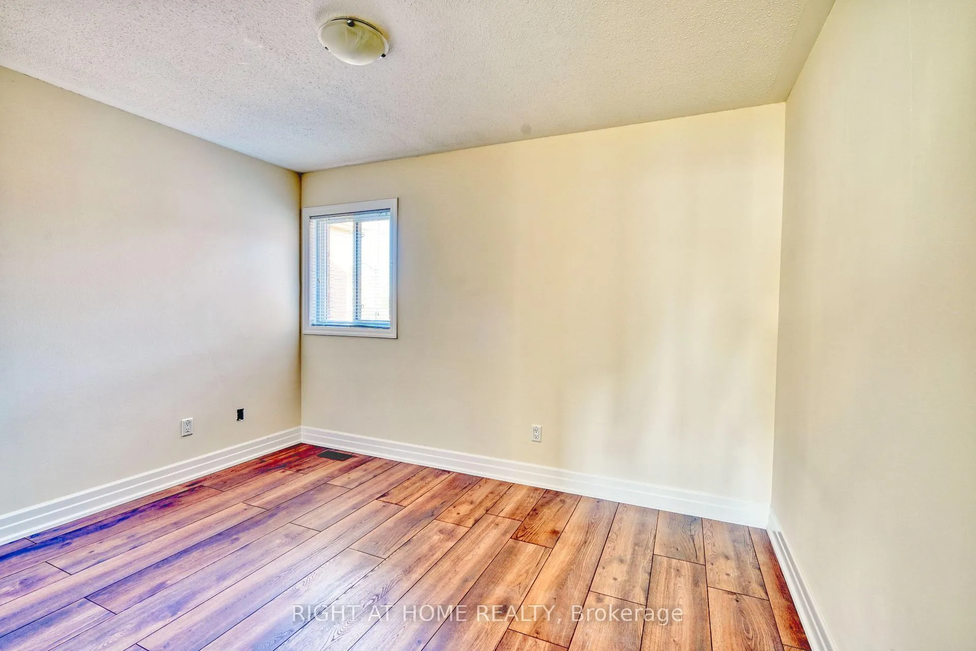 Photo 37 of 17 Mercury Avenue, Georgina, Keswick South — HOMEH