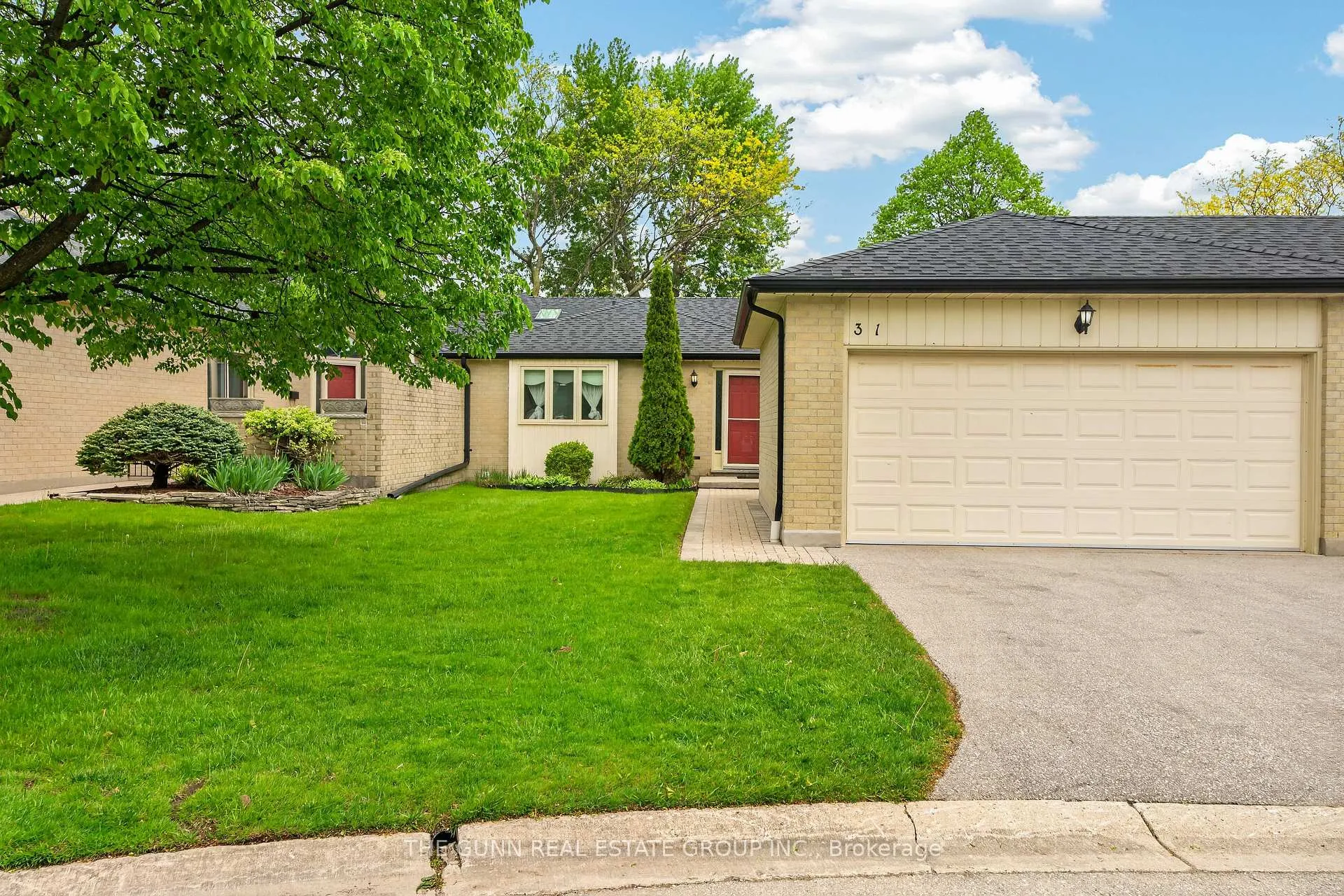 Photo 2 of Unit 31, 211 Pine Valley Drive, London, South N — HOMEH