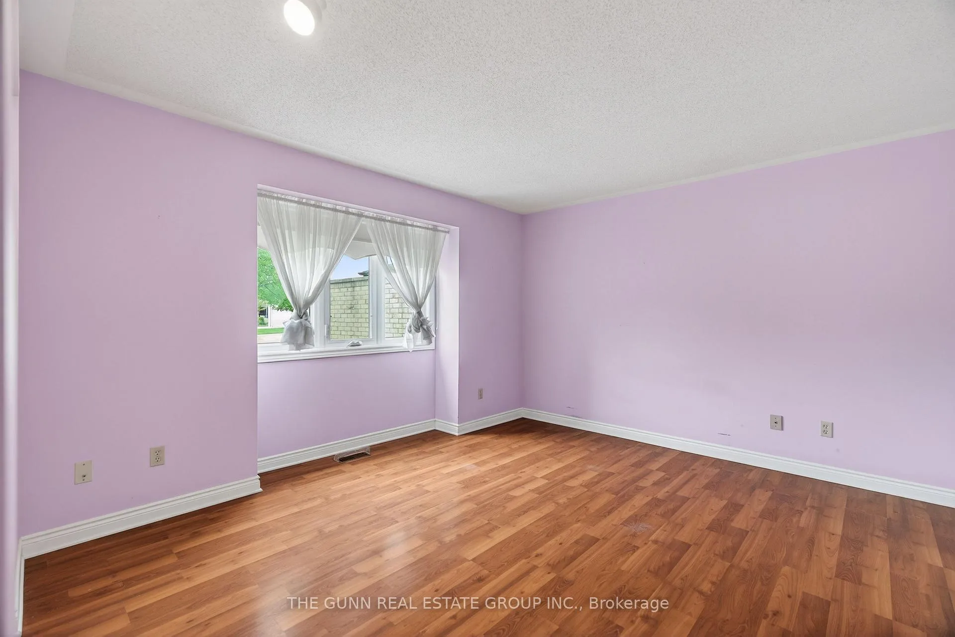 Photo 20 of Unit 31, 211 Pine Valley Drive, London, South N — HOMEH