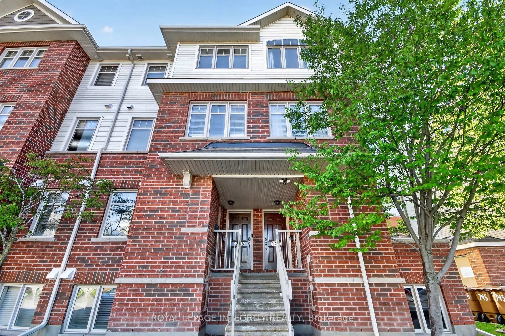 Front of 267 Keltie Private